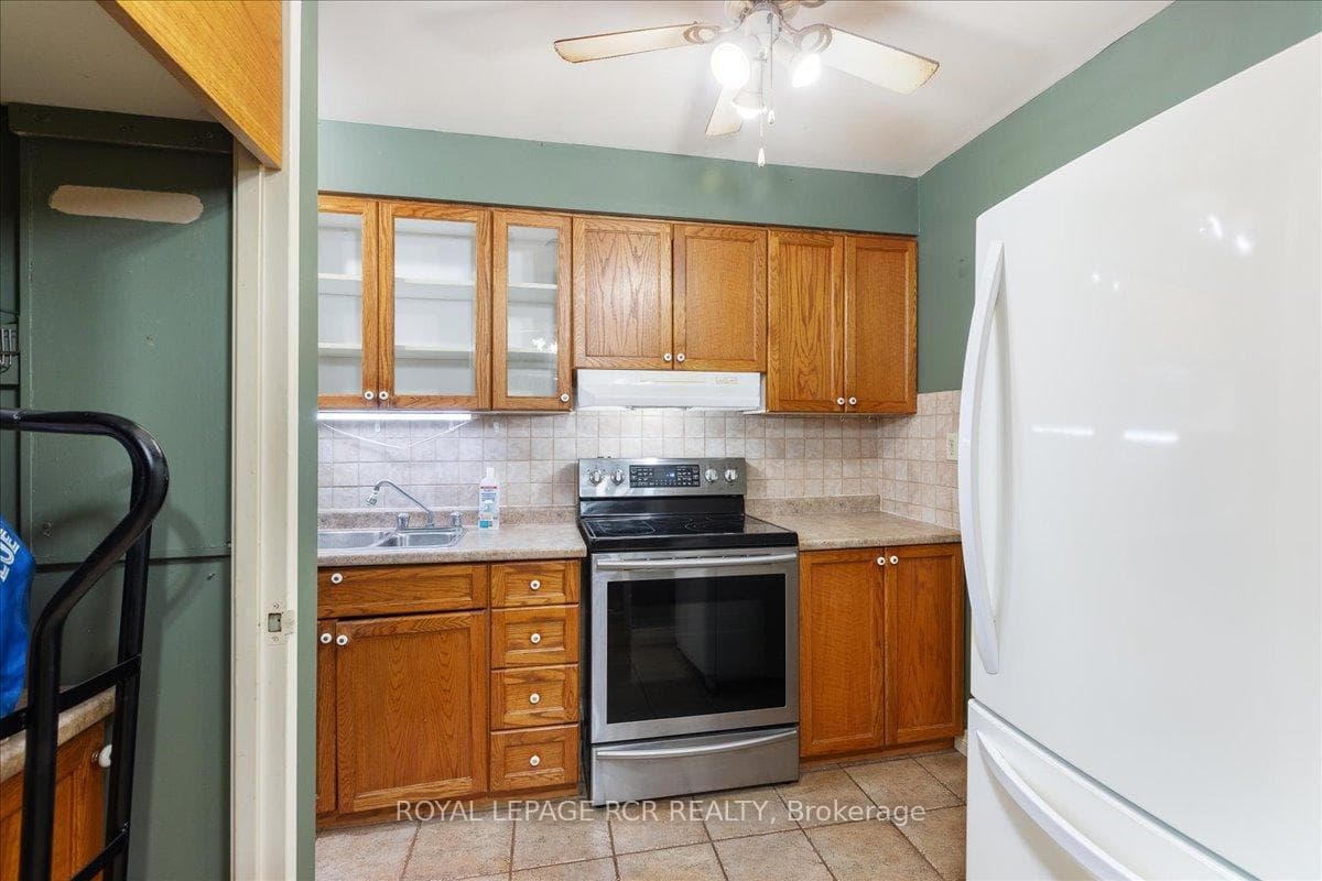 36 Hayhurst Road Unit 168 photo 11