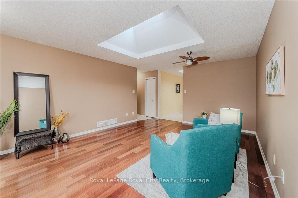 85 Inverness Drive photo 9