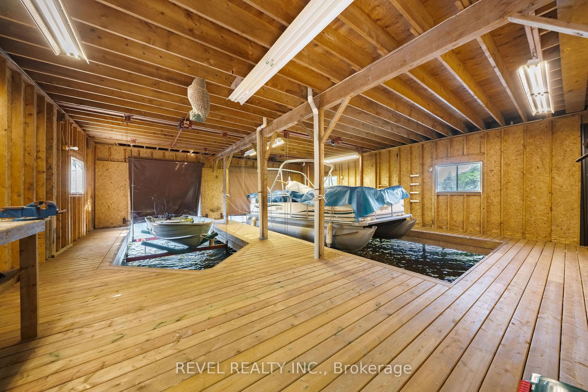 180 Lake Road photo 43