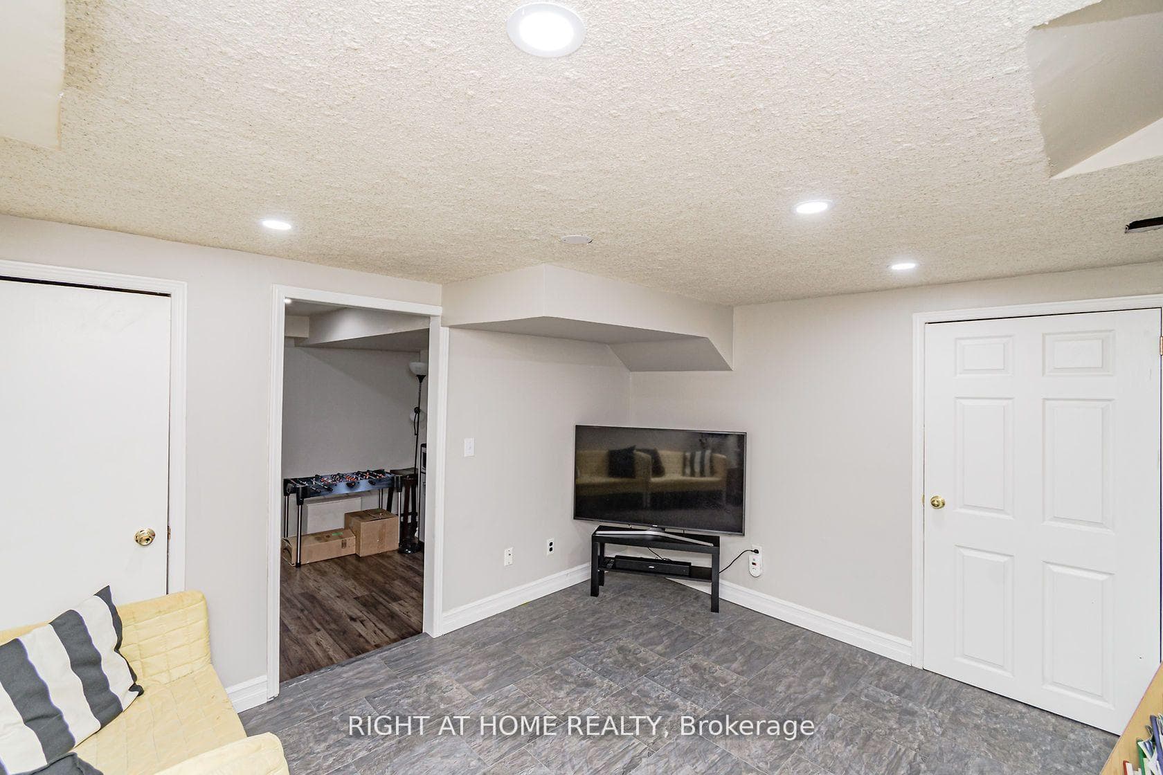 2084 White Dove Circle photo 26