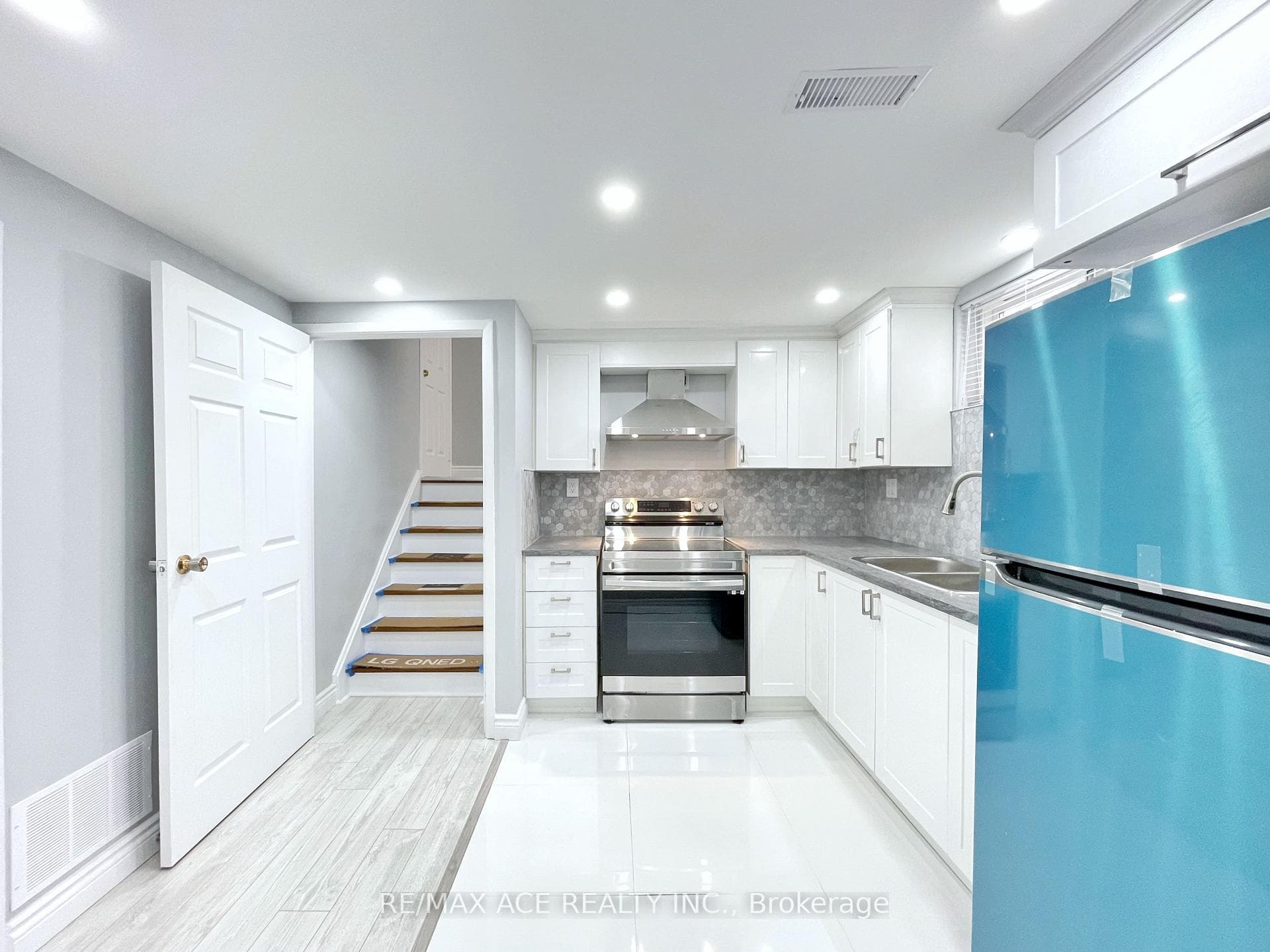 3275 TRISHA Downs Unit Lower photo 4
