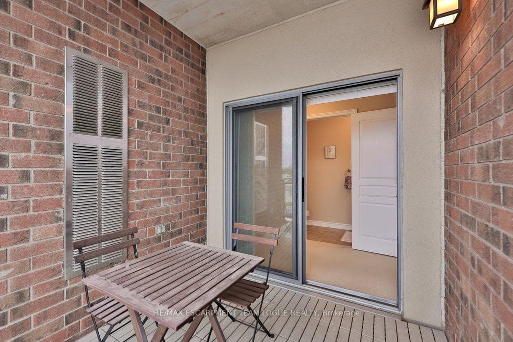 5070 Fairview Street Unit 312 photo 26