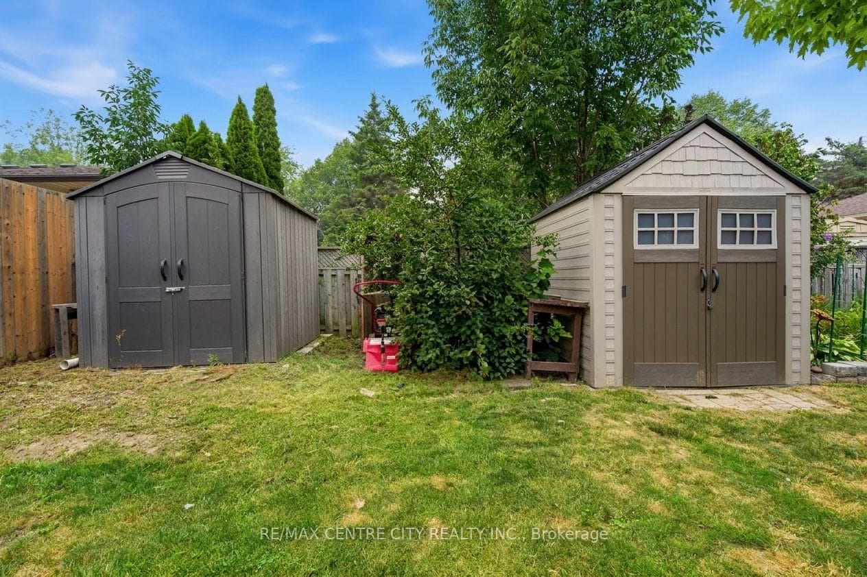 1199 Jalna Boulevard photo 39