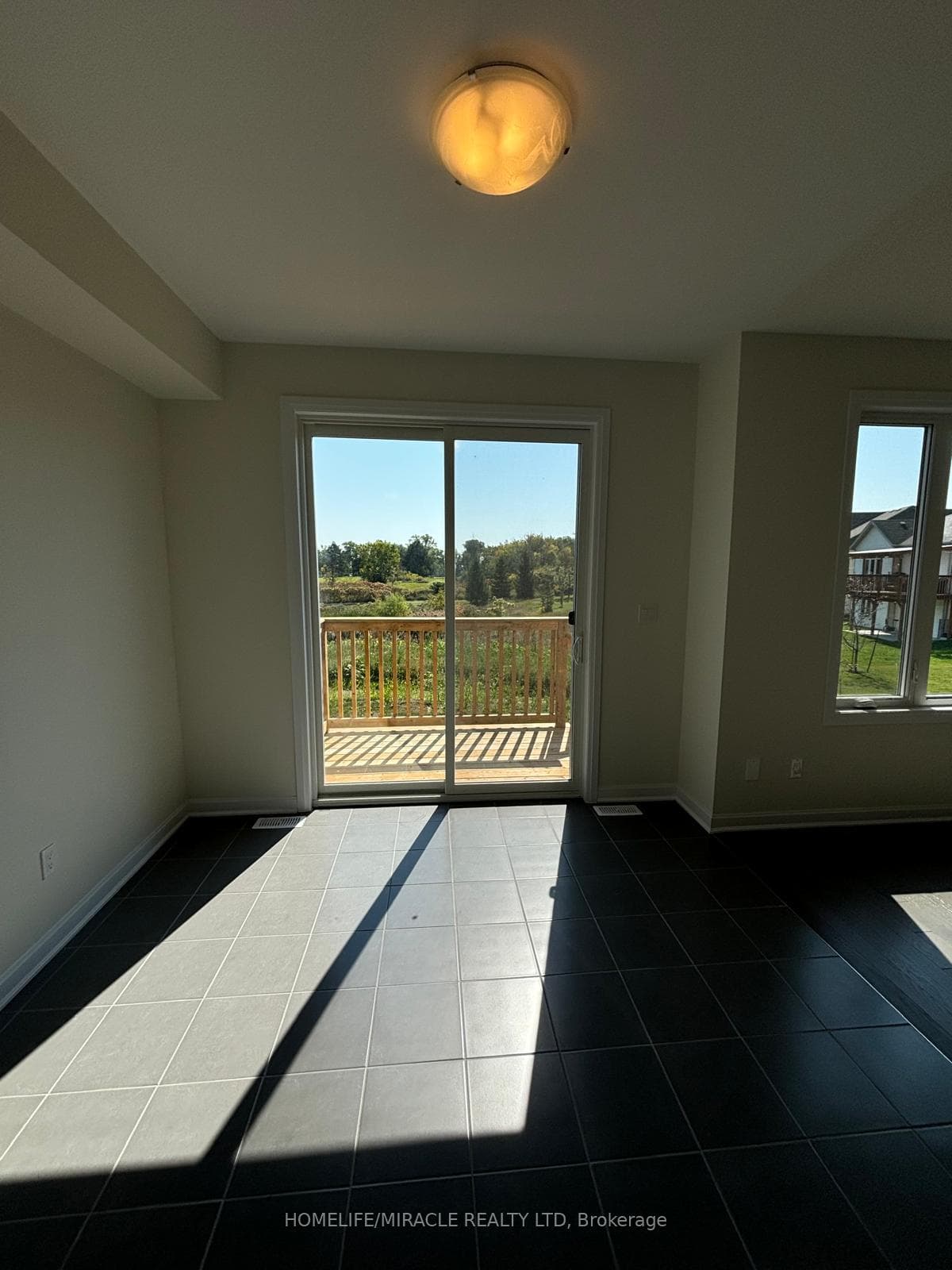 4 Oakmont Drive photo 4