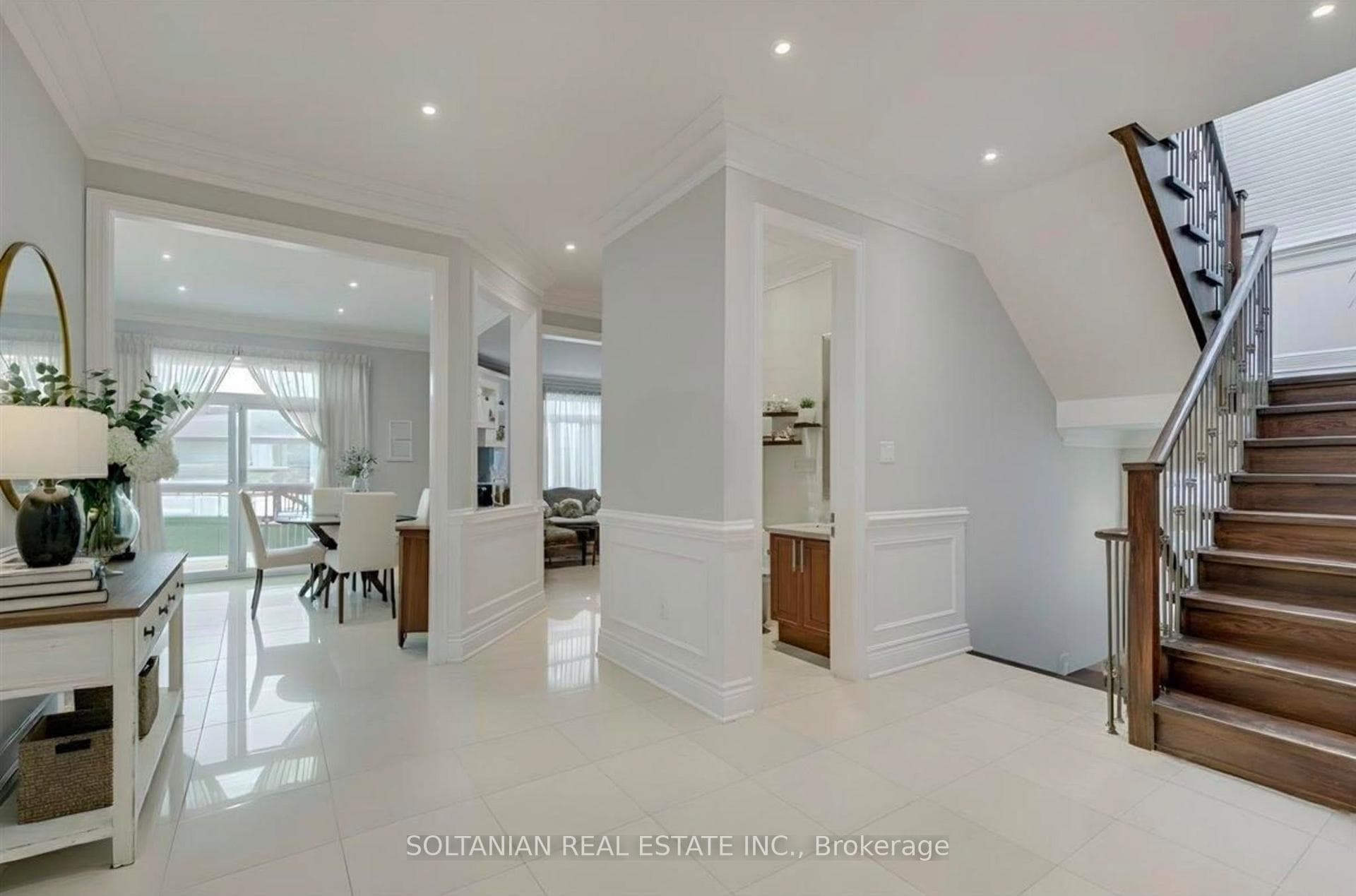 90 Grandview Avenue photo 9
