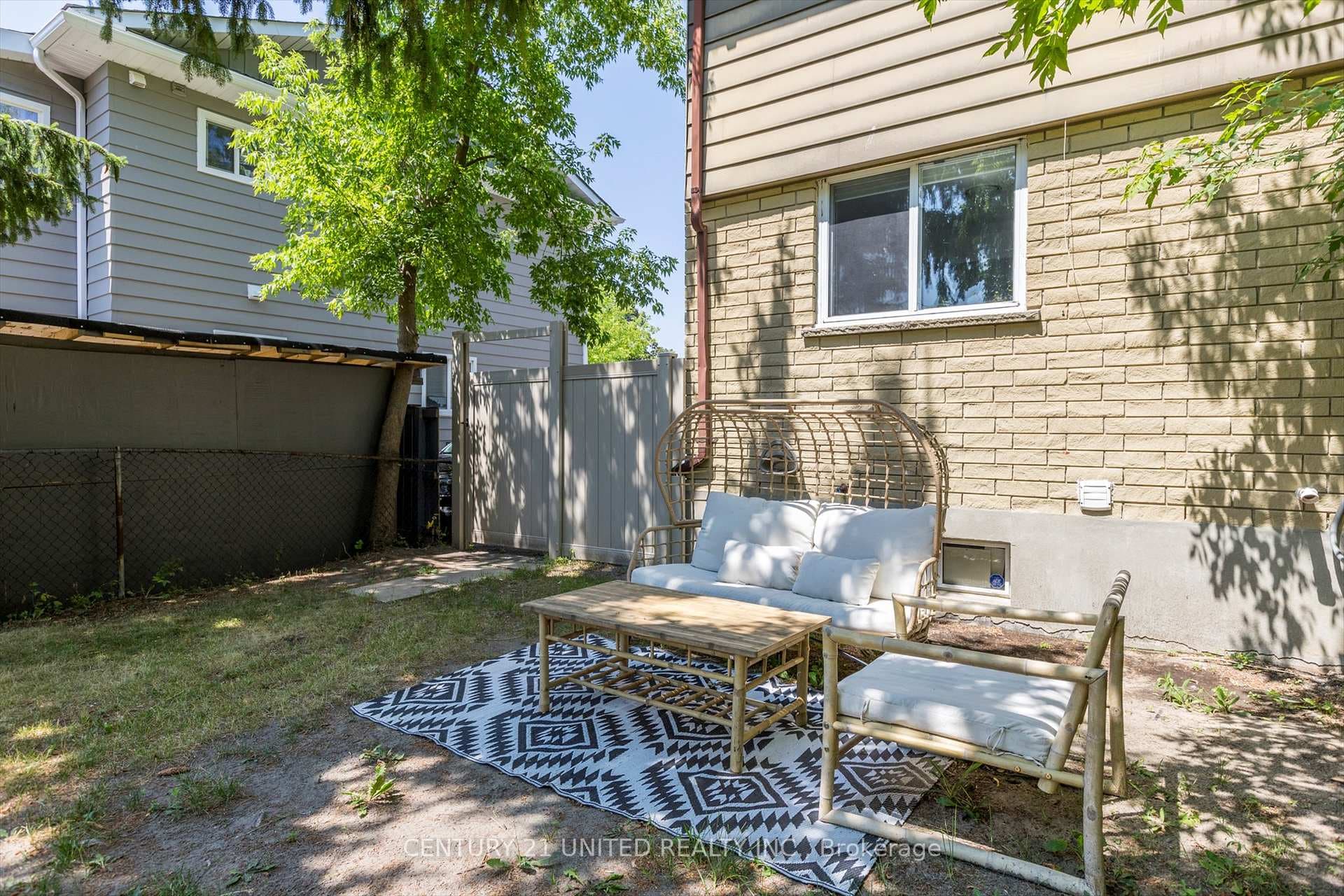 819 Cameron Street photo 44