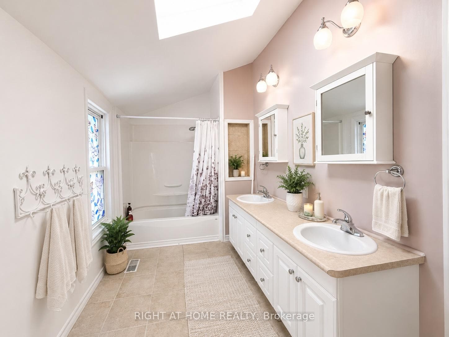 Bathroom 2nd floor