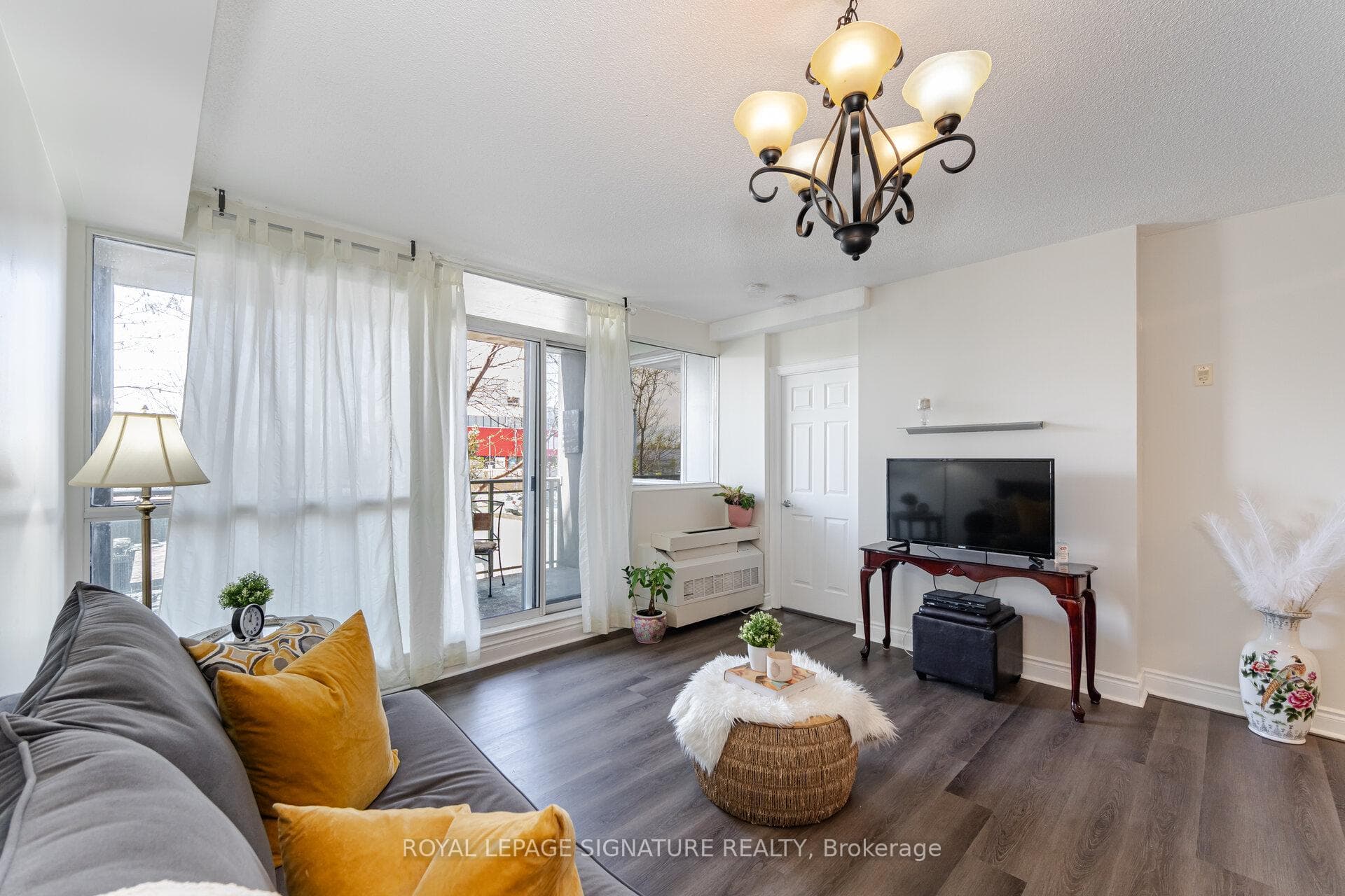 1600 Keele Street Unit 201 photo 11