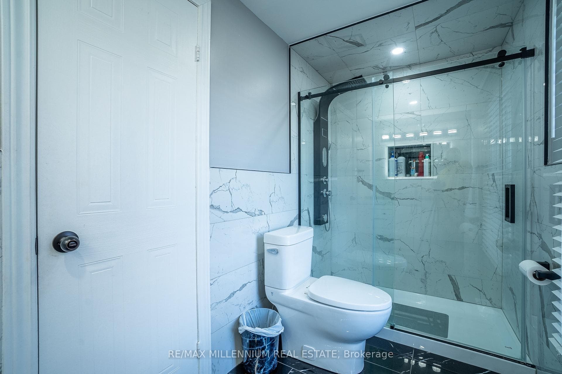 3239 Pinemeadow Drive photo 18