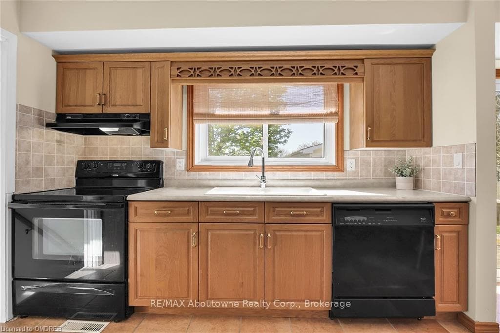 175 BANBURY Drive photo 26