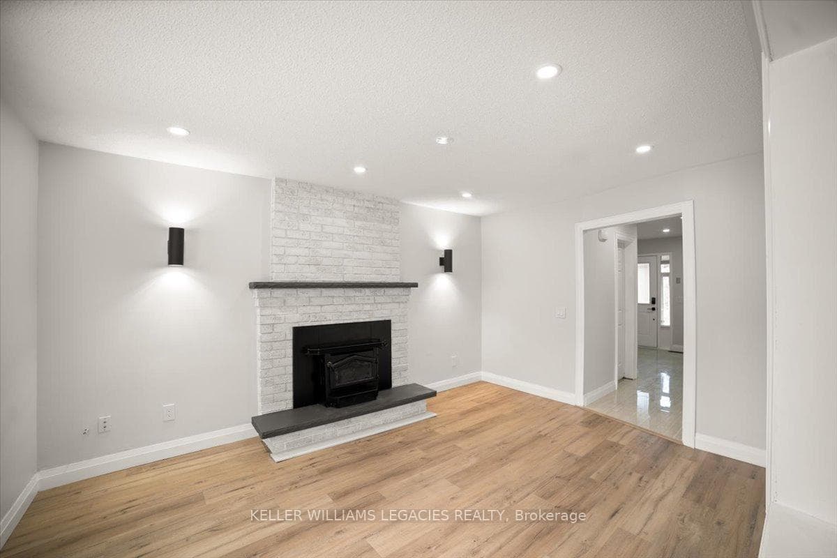26 Newman Court Unit Upper photo 7