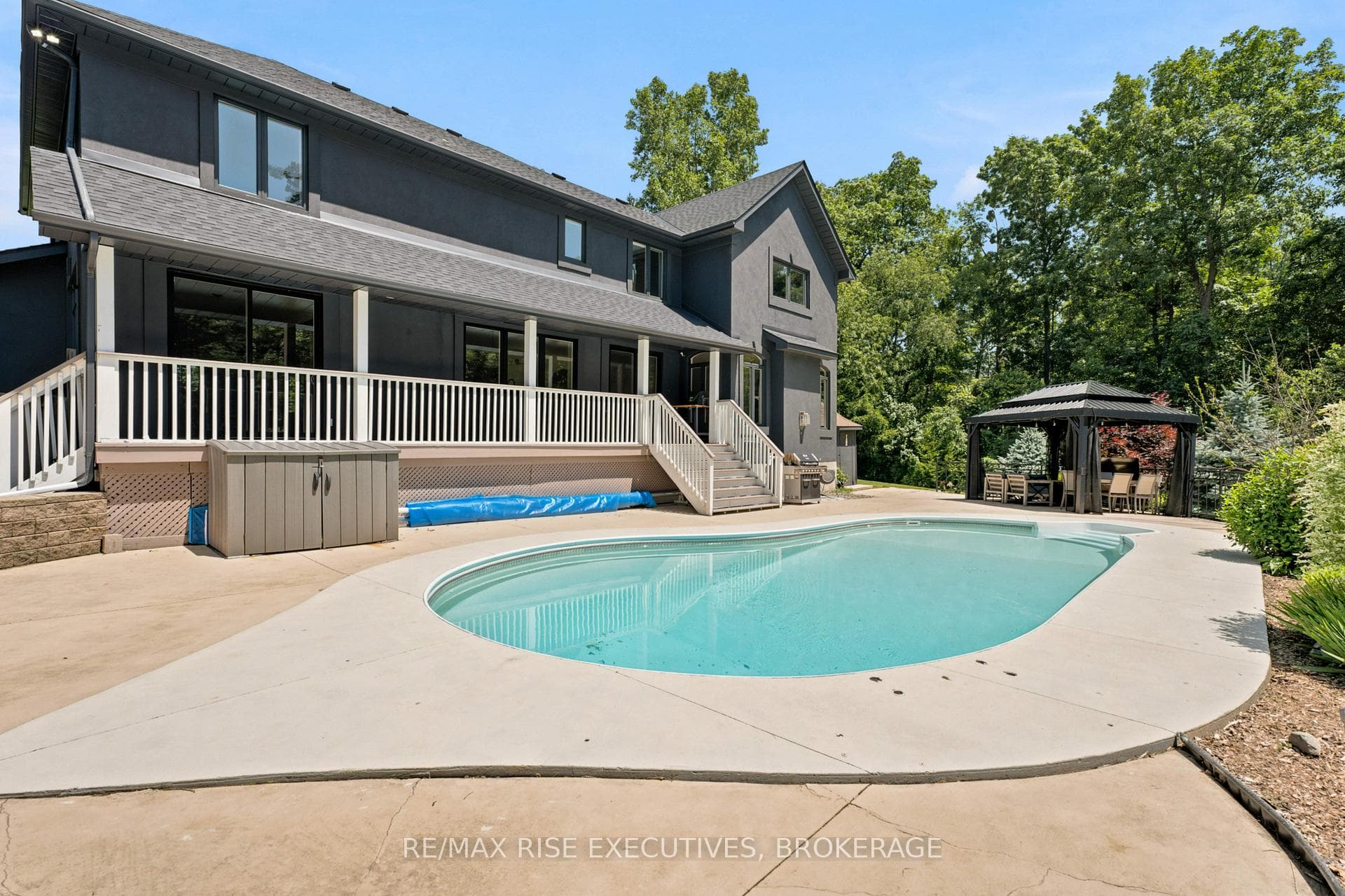 648 Woodland Place photo 42