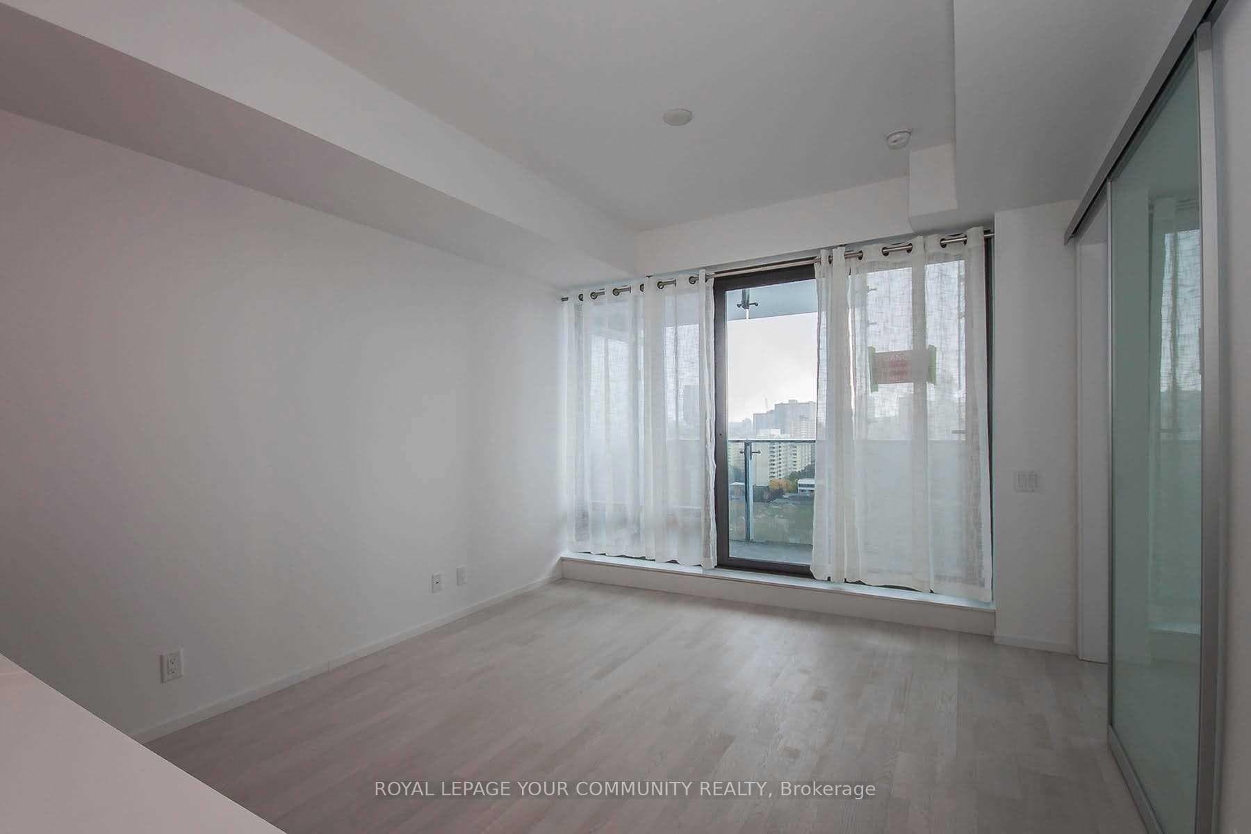 5 St Joseph Street Unit 1701 photo 4