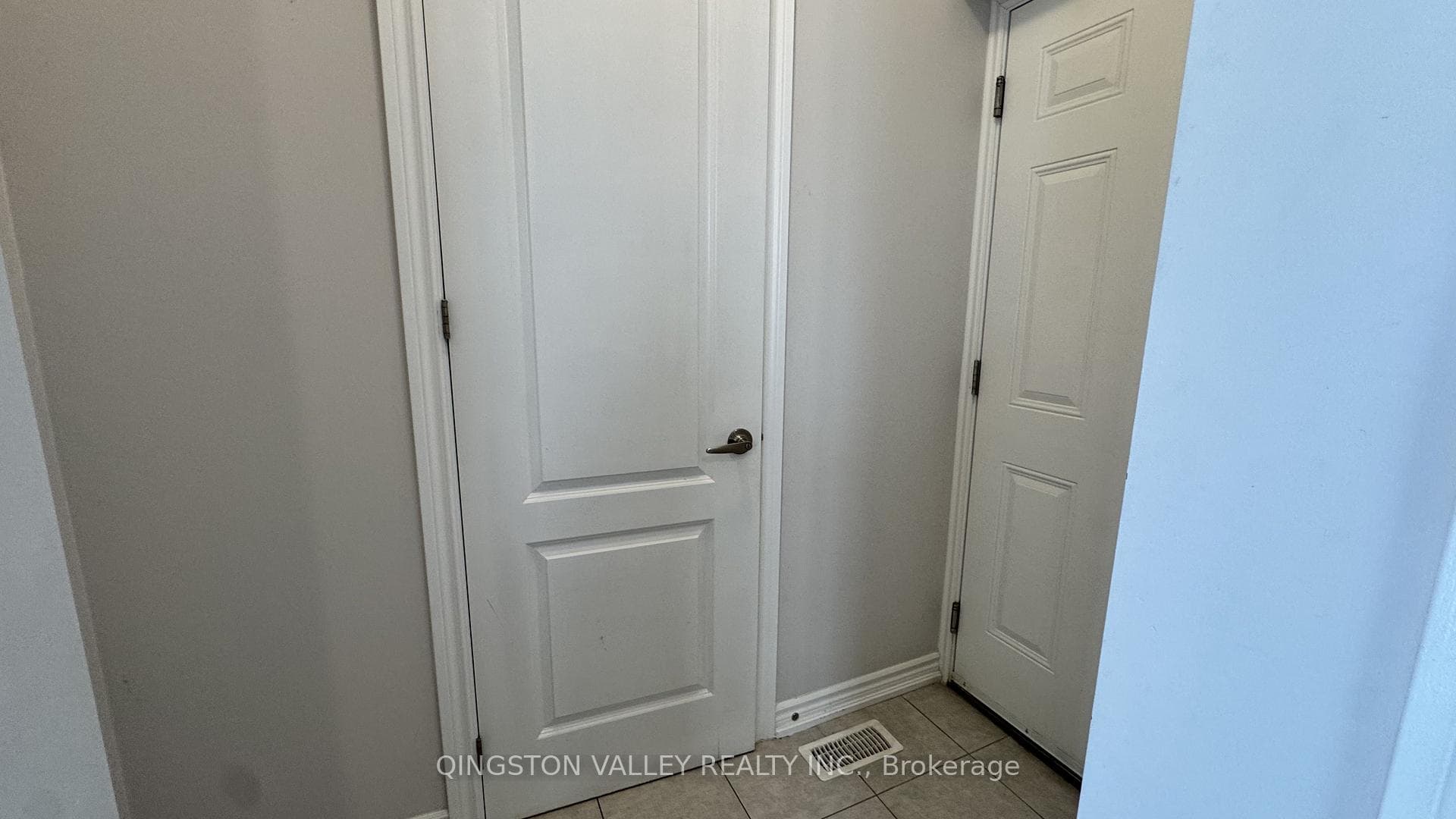 820 HORSESHOE FALLS Way photo 9