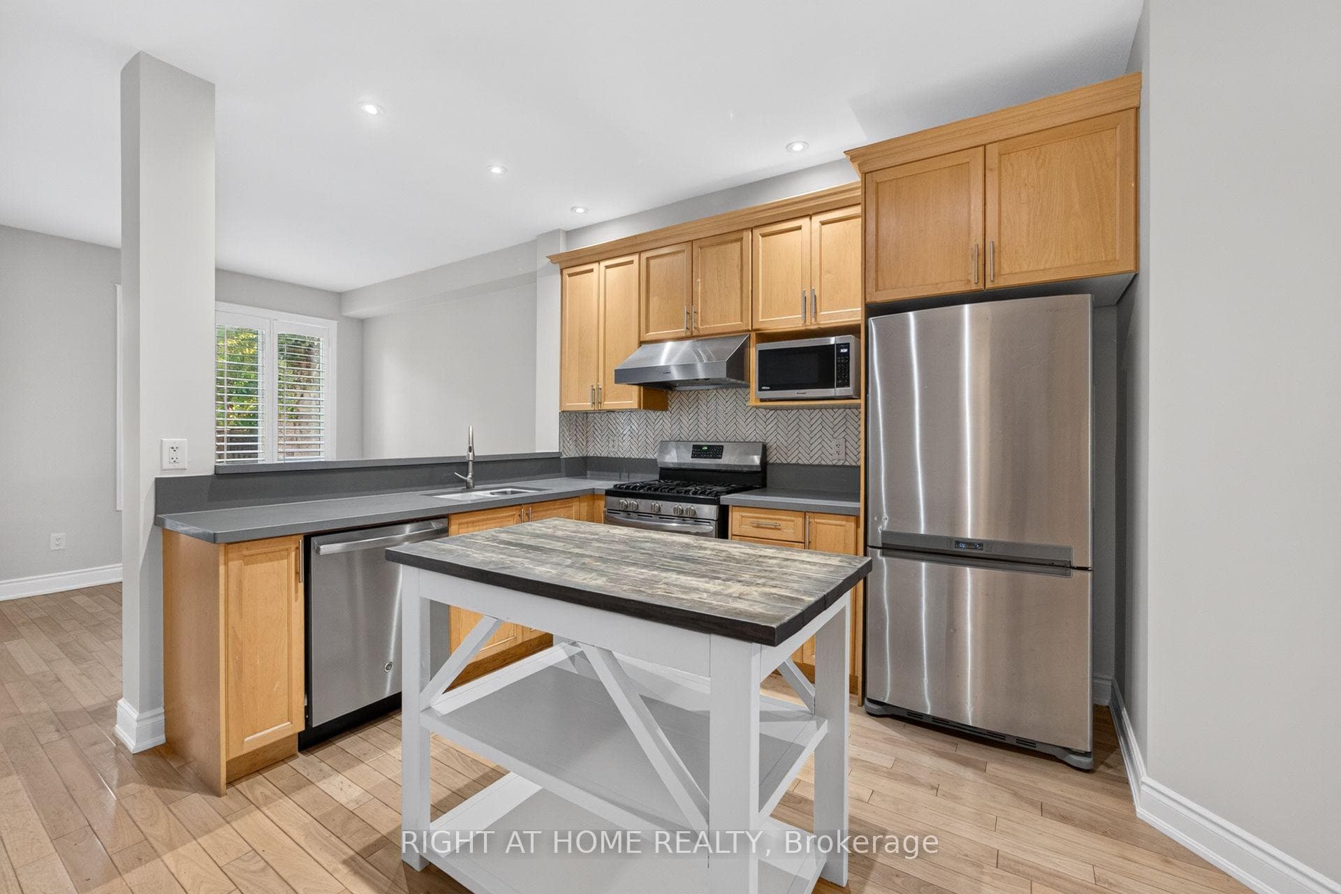 346 Creek Path Avenue photo 14