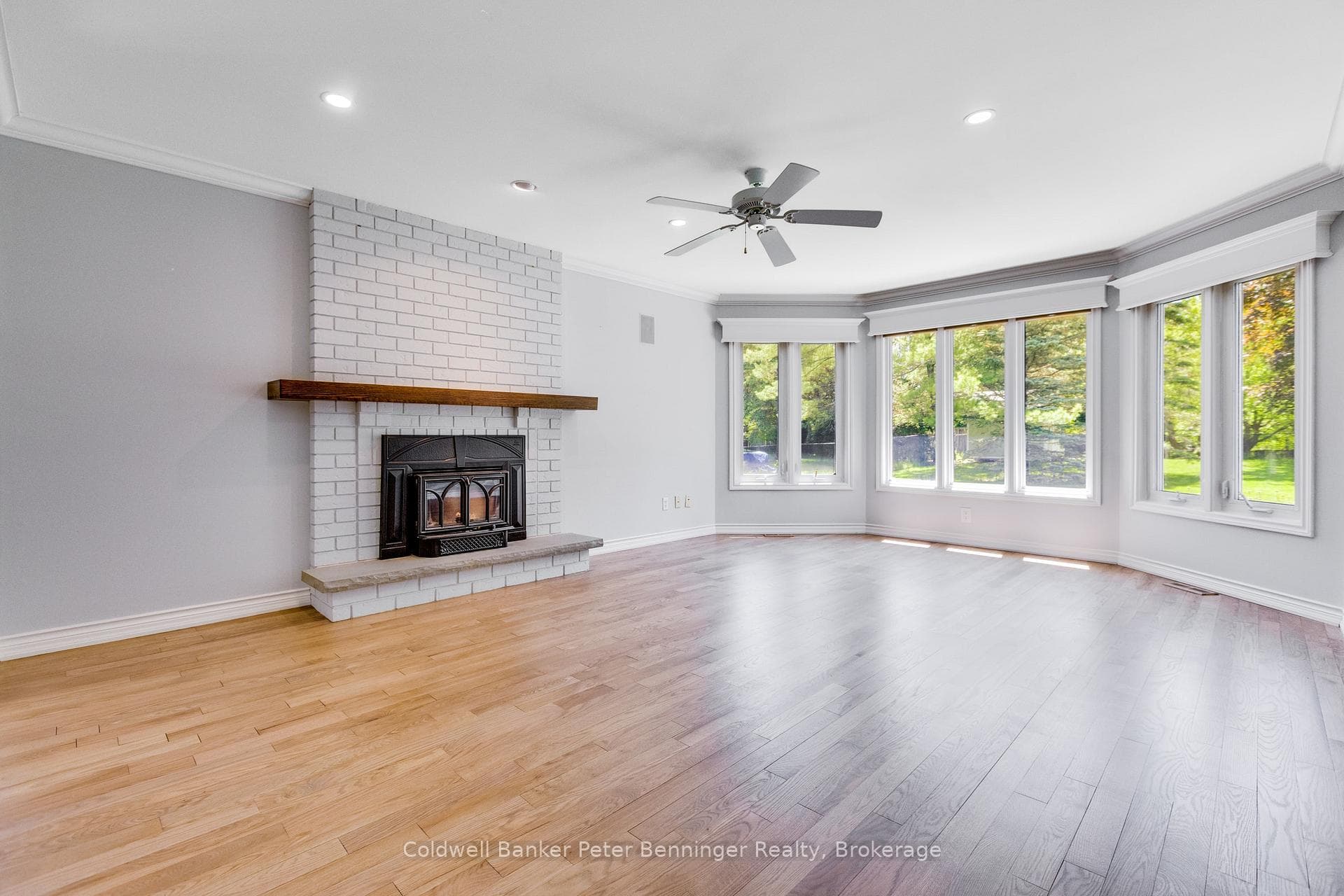 152 Treegrove Circle photo 16