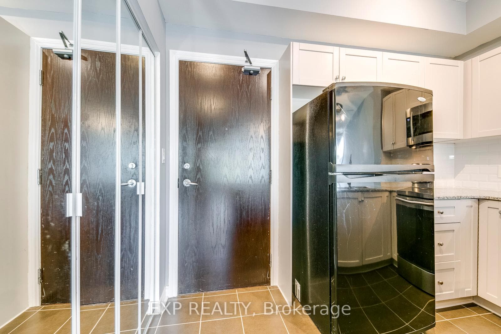 3504 Hurontario Street Unit 206 photo 7