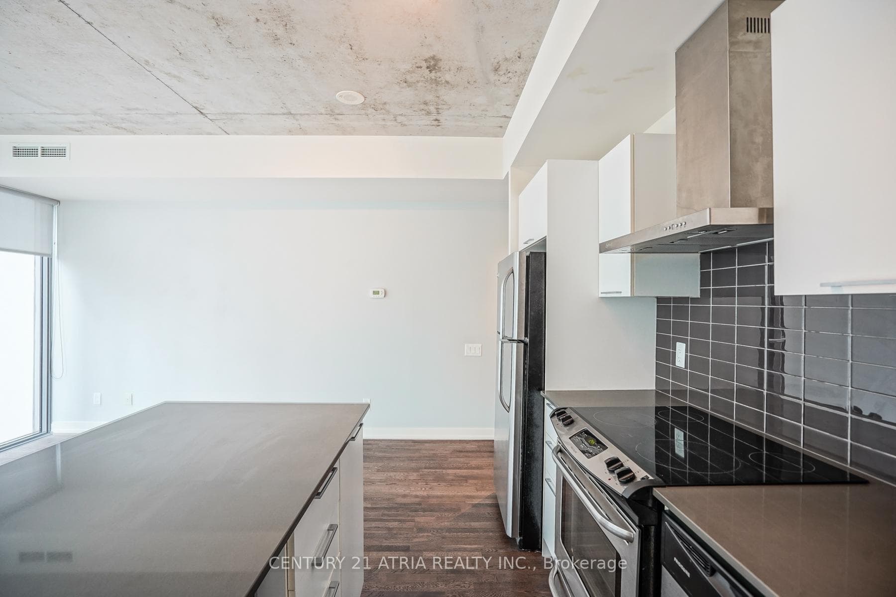 650 King Street Unit 311 photo 22