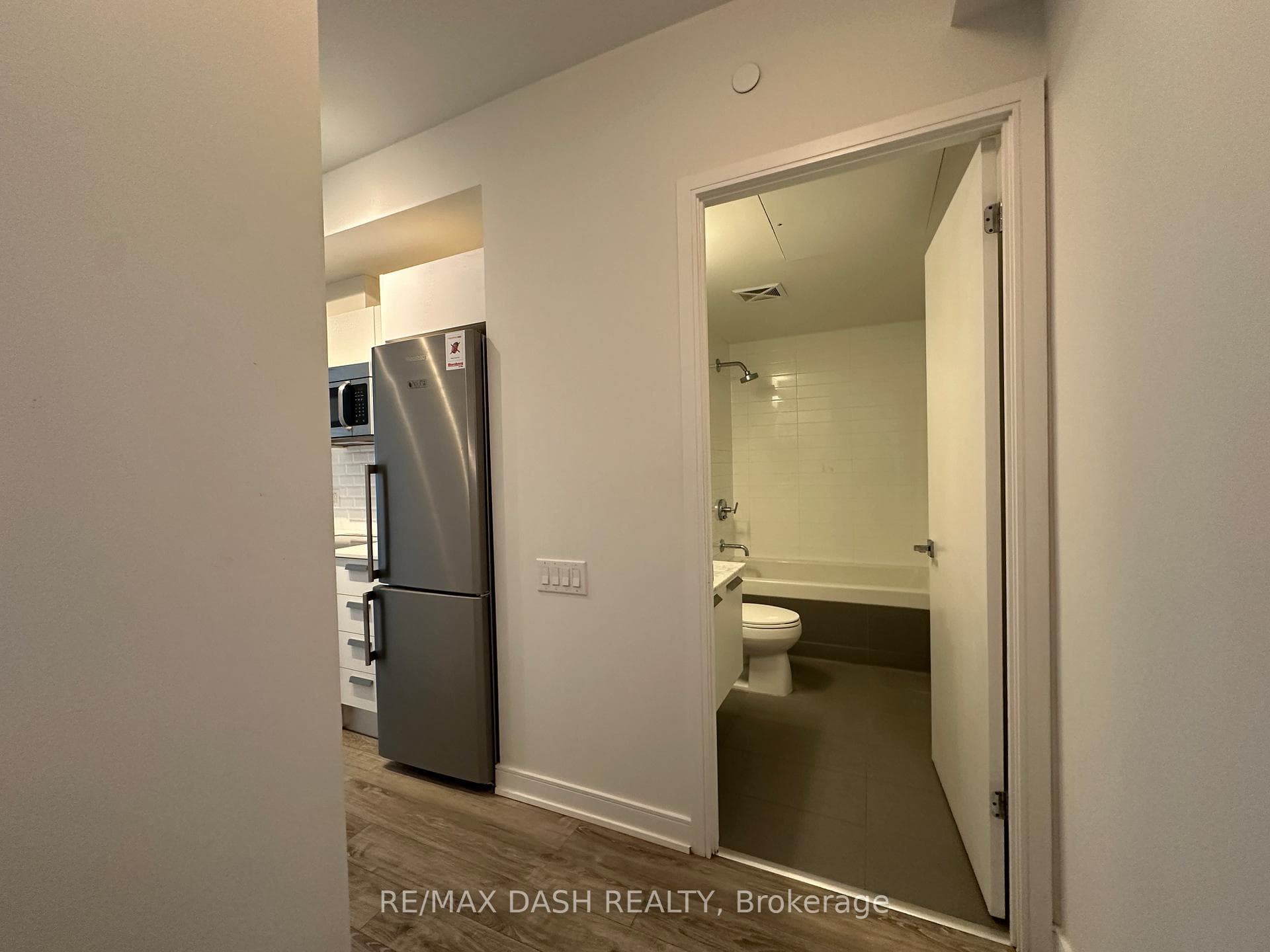 57 St Joseph Street Unit 1205 photo 6