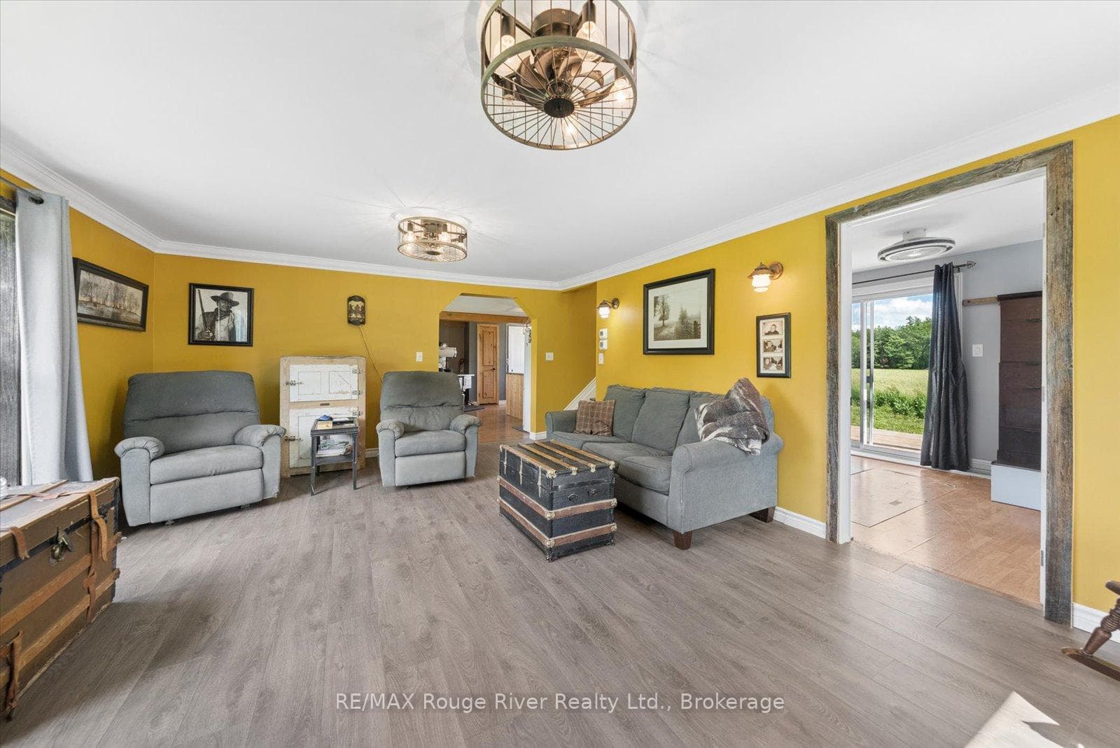 128 Jarvis Road photo 8