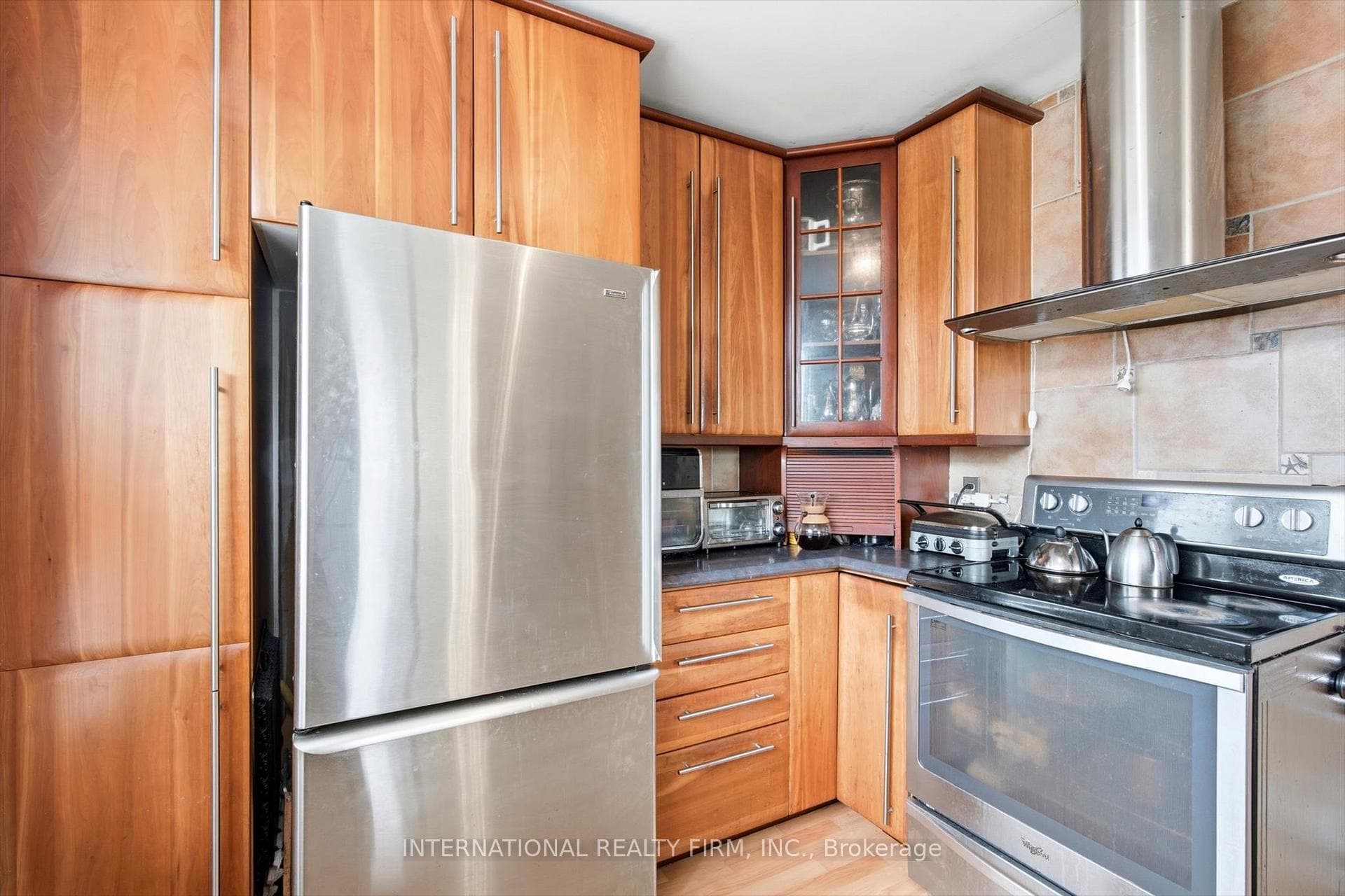 84 Hadrian Drive photo 13