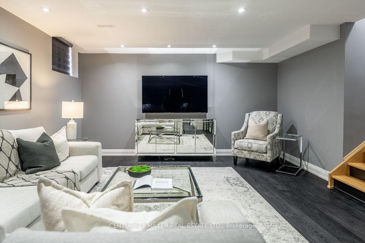 156 Nisbet Boulevard photo 33