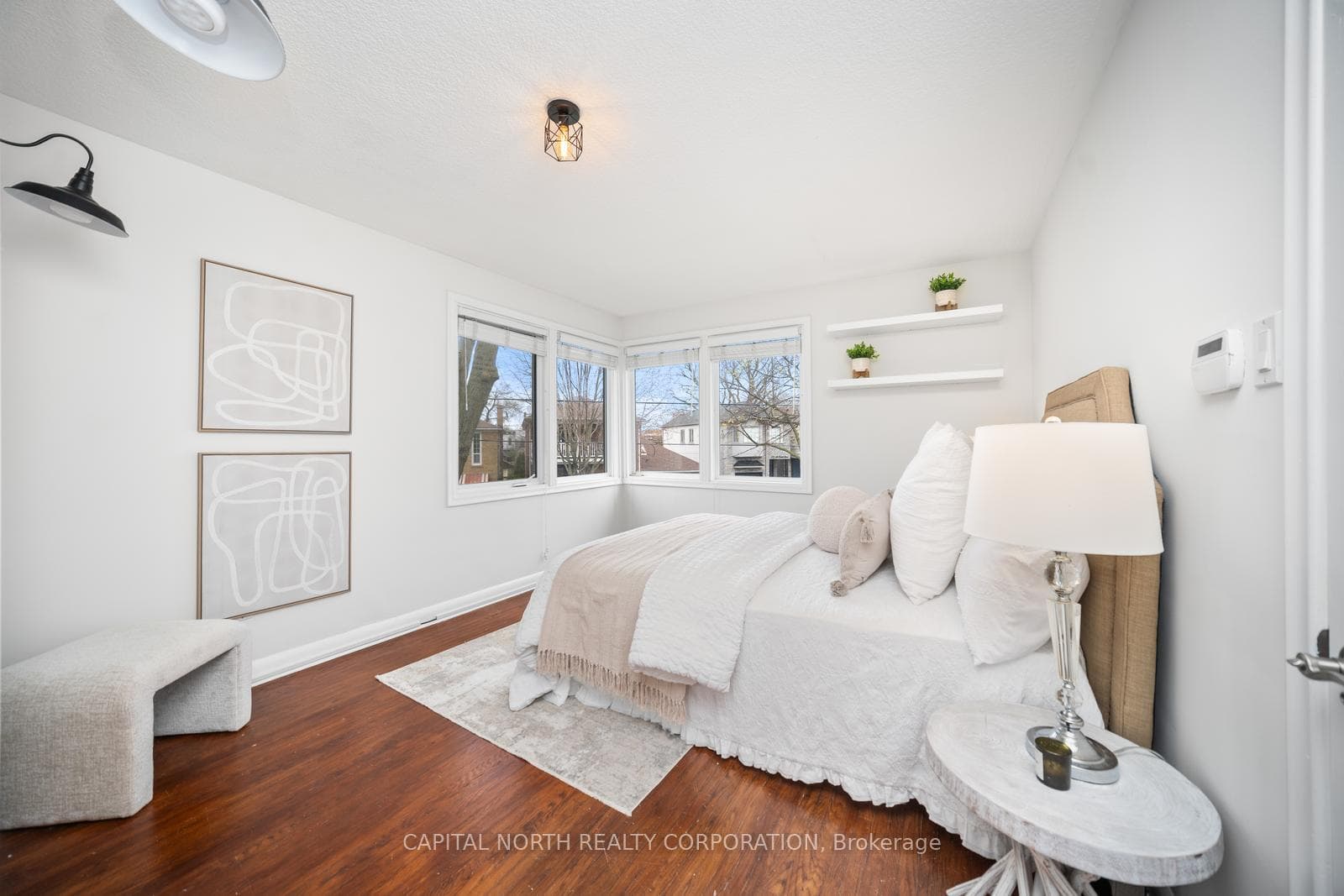 142 McIntosh Street photo 22