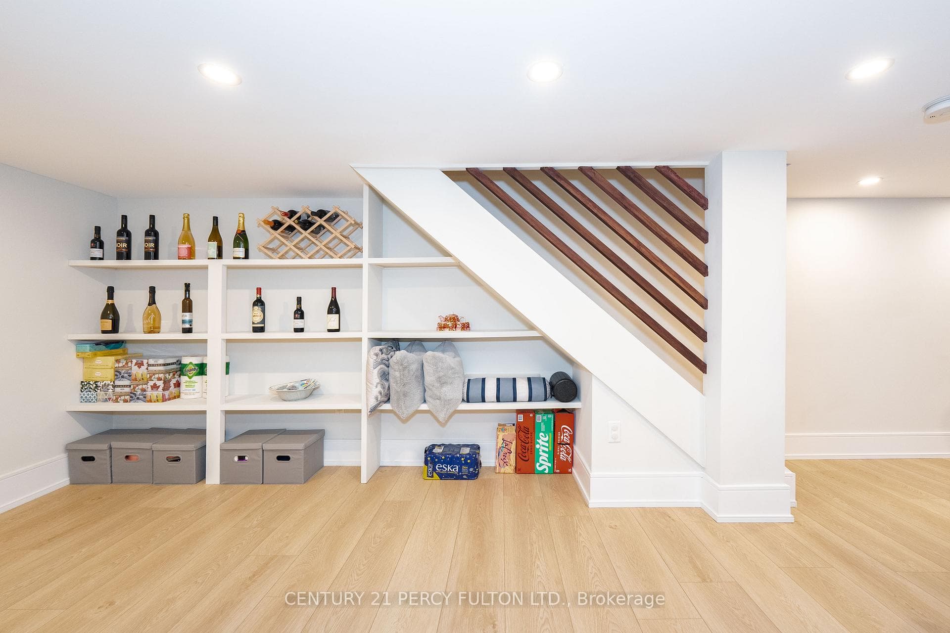 Modern Bannister