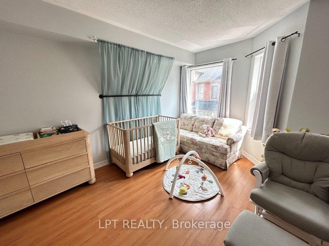 125 Hall Street Unit 6 photo 11