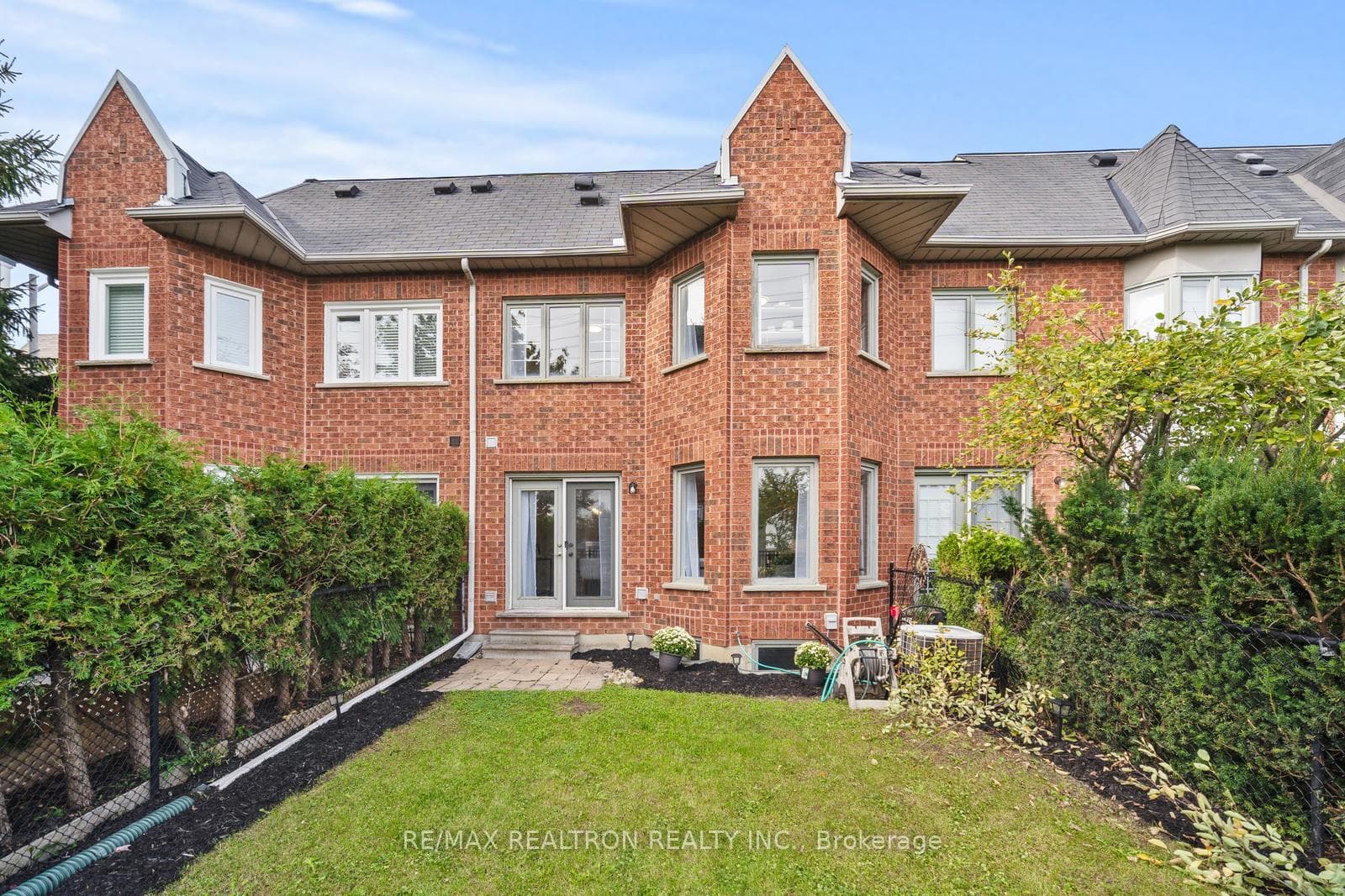 91 Lichfield Road photo 35