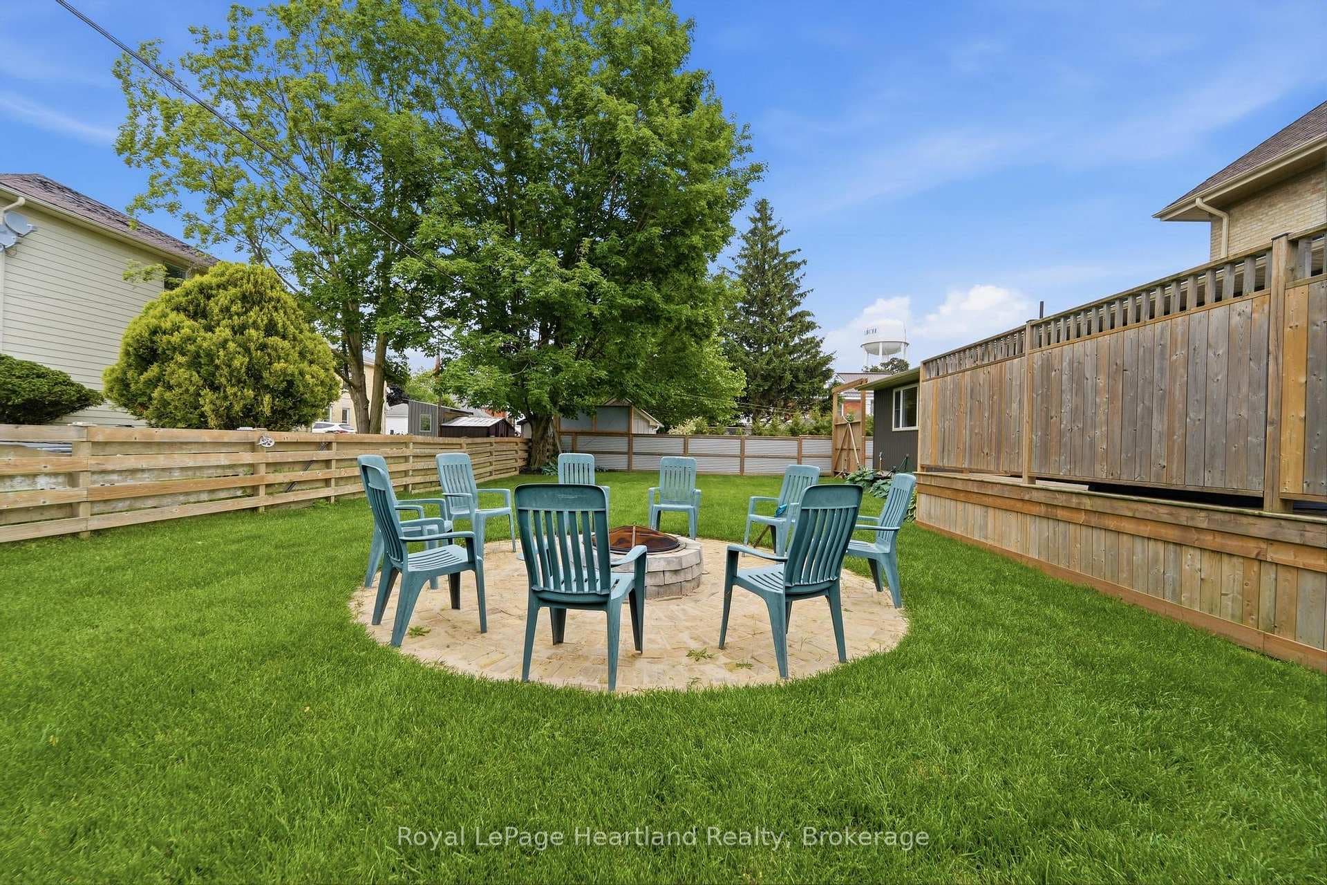 175 St David Street photo 41