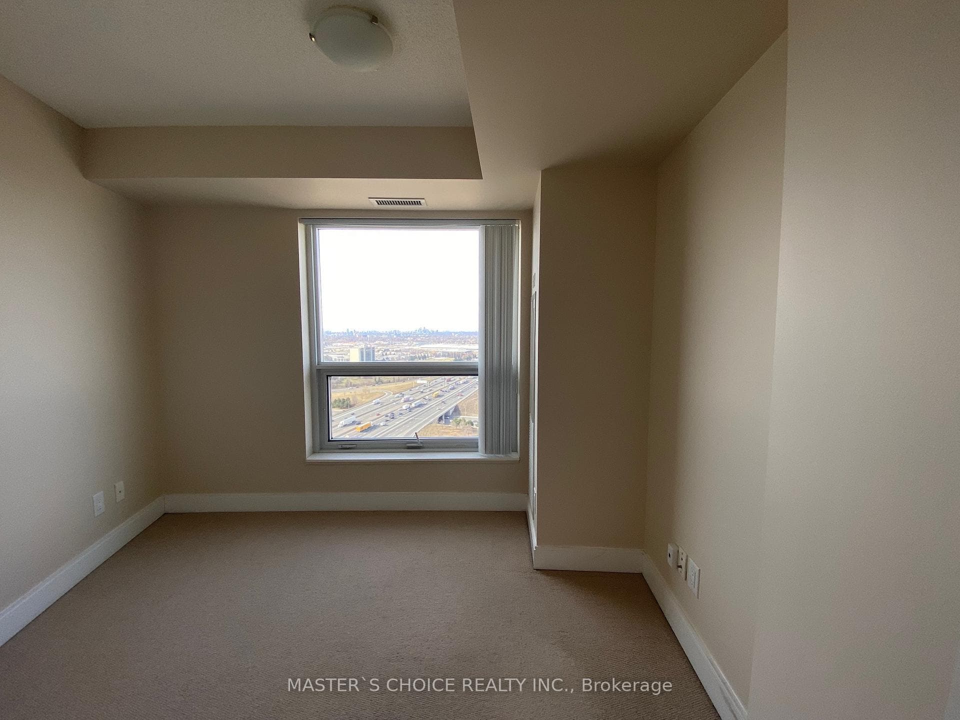 125 Village Green Square Unit 3005 photo 13