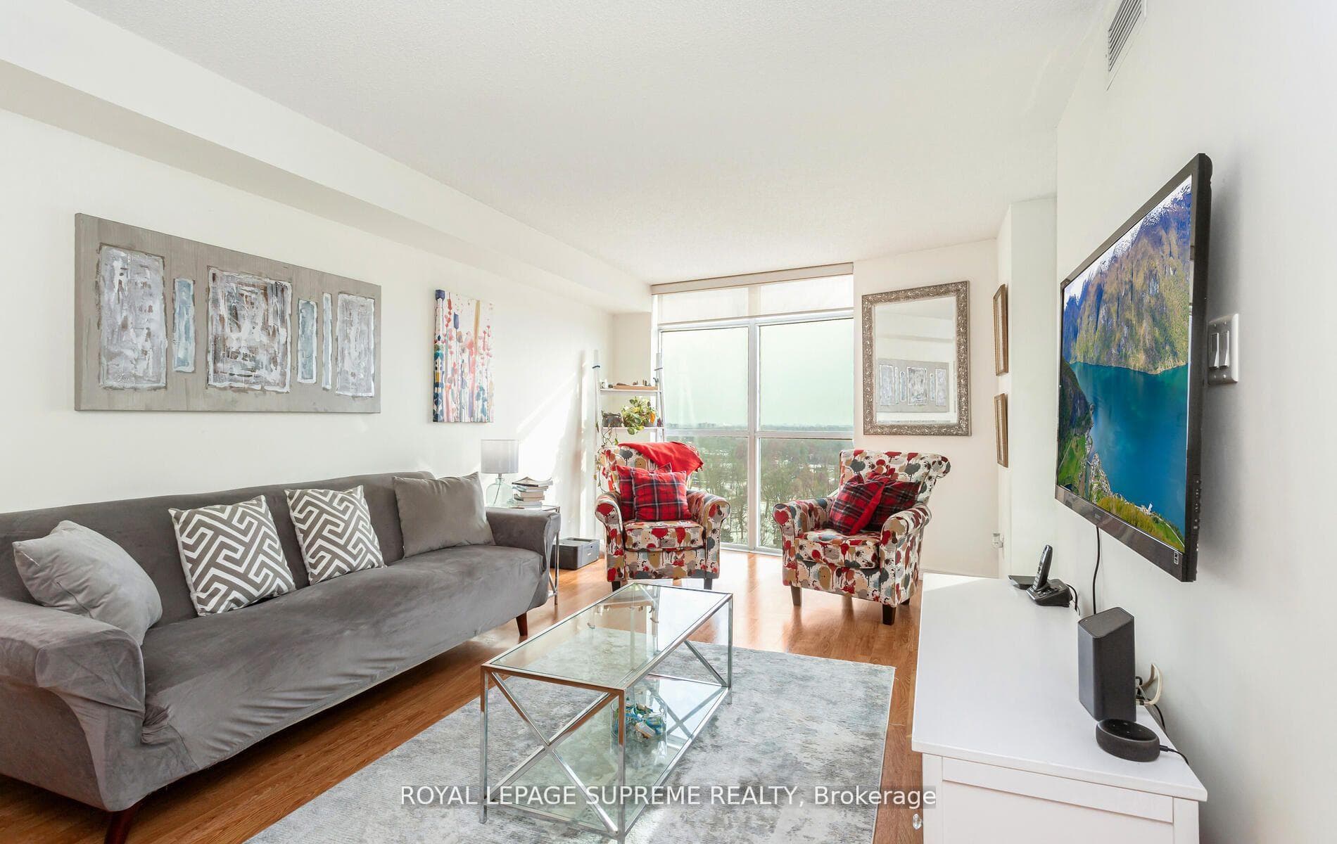 9 George Street Unit 1606 photo 7