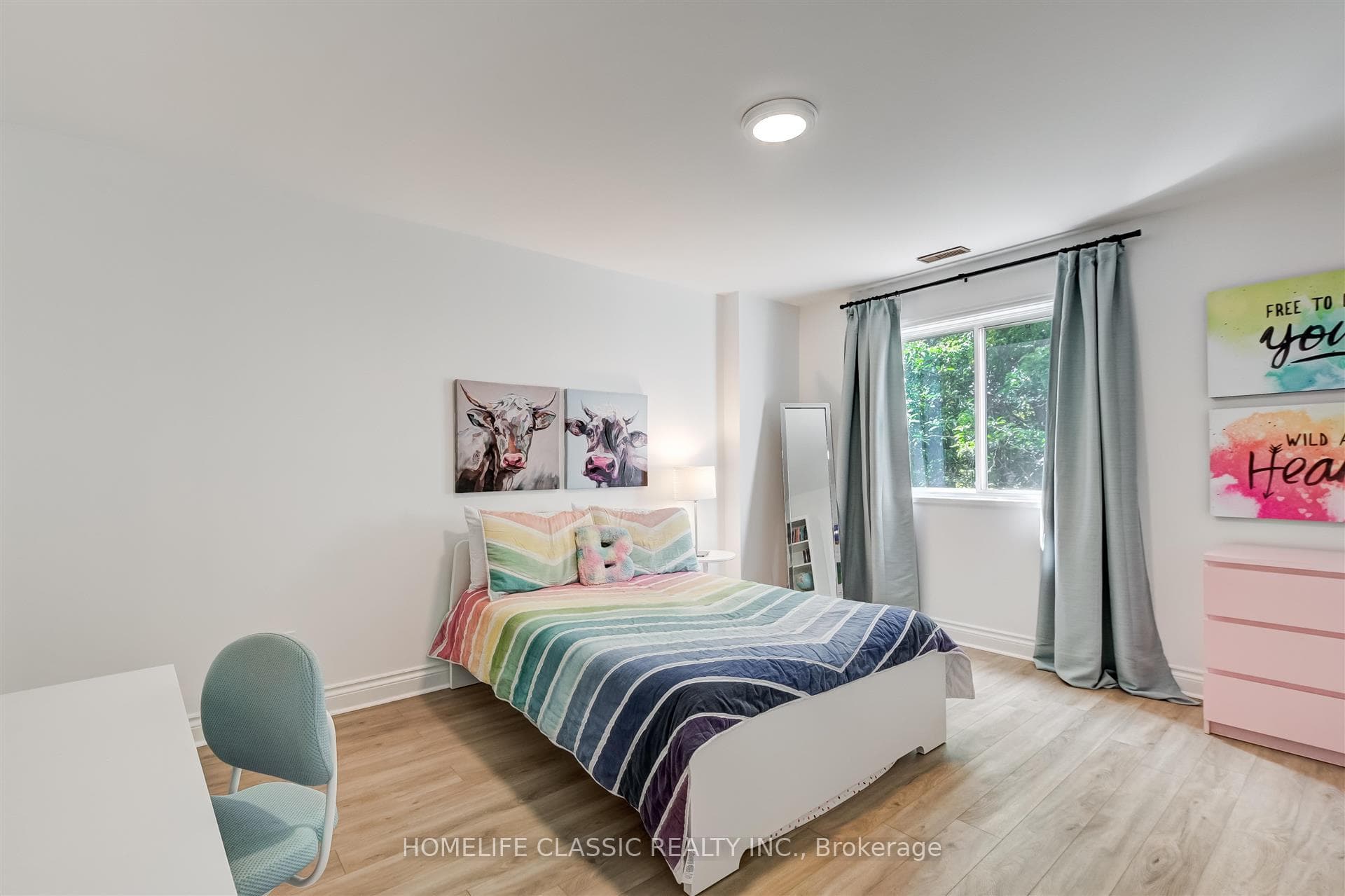 12 Rosalind Crescent photo 15