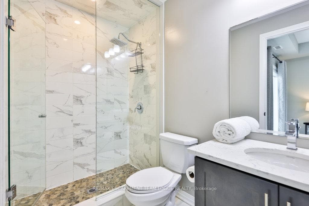 128 GROVEWOOD COMMON N/A Unit 509 photo 23