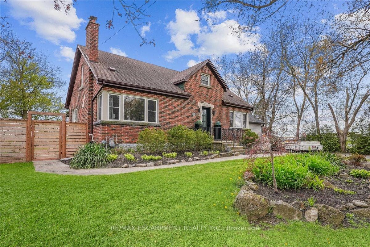 9221 Airport Road photo 4