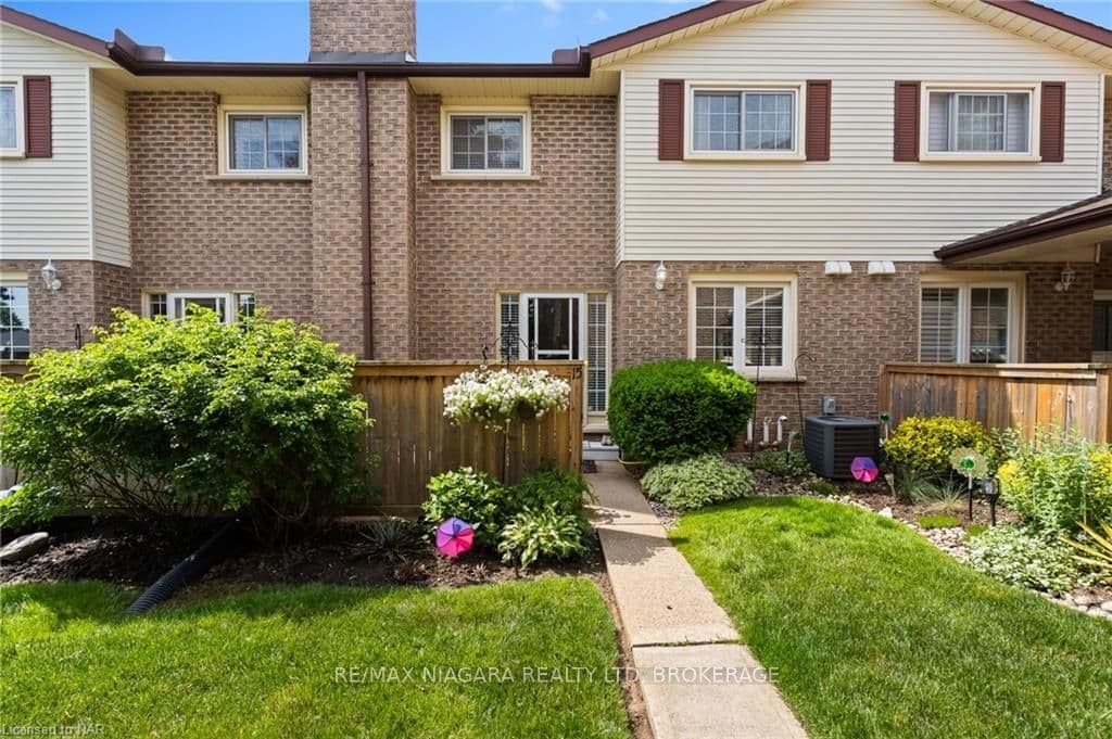 6044 SWAYZE Drive Unit 15 photo 26