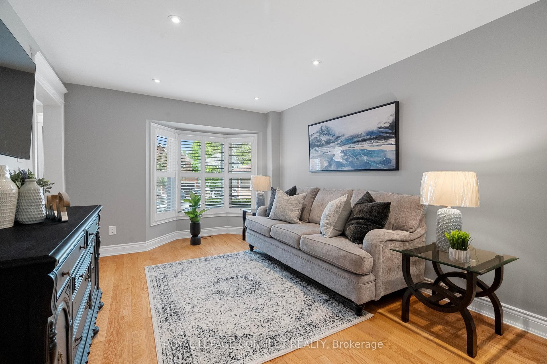 30 Chiswick Crescent photo 18