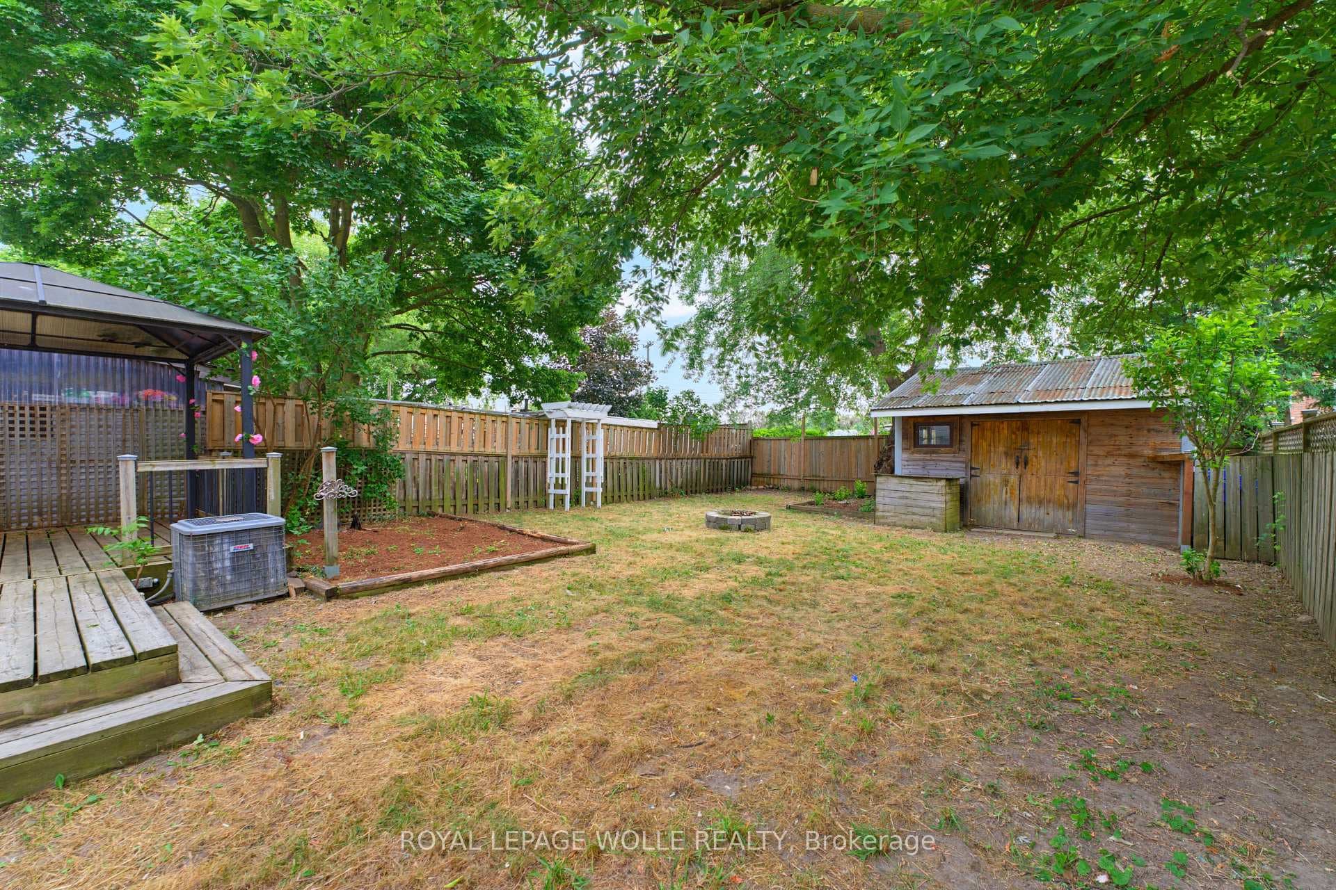 61 Balfour Crescent photo 25