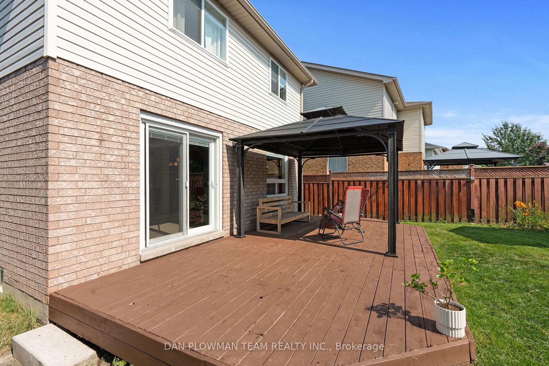 6 Clayton Crescent photo 25