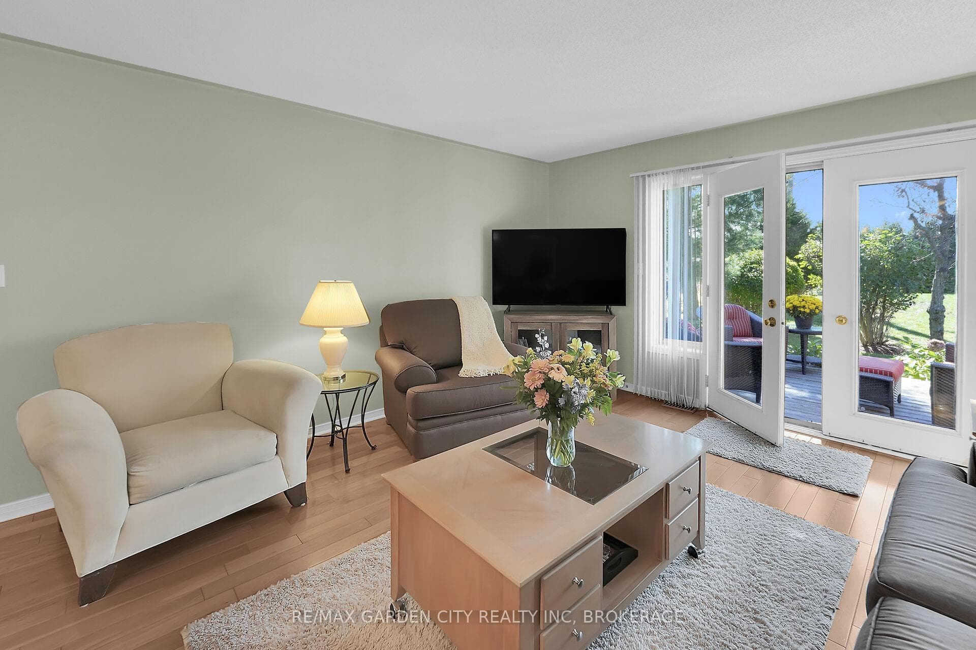 176 Beckett Crescent photo 10