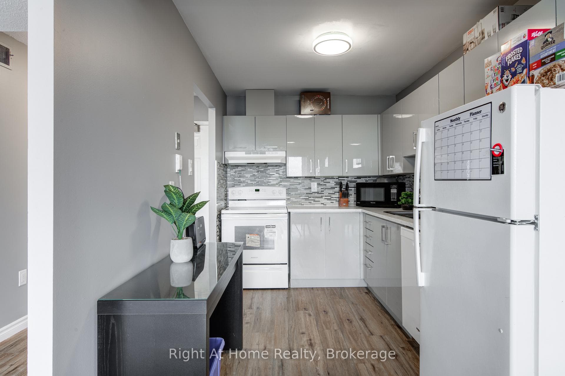 30 Chapman Court Unit 1104 photo 5