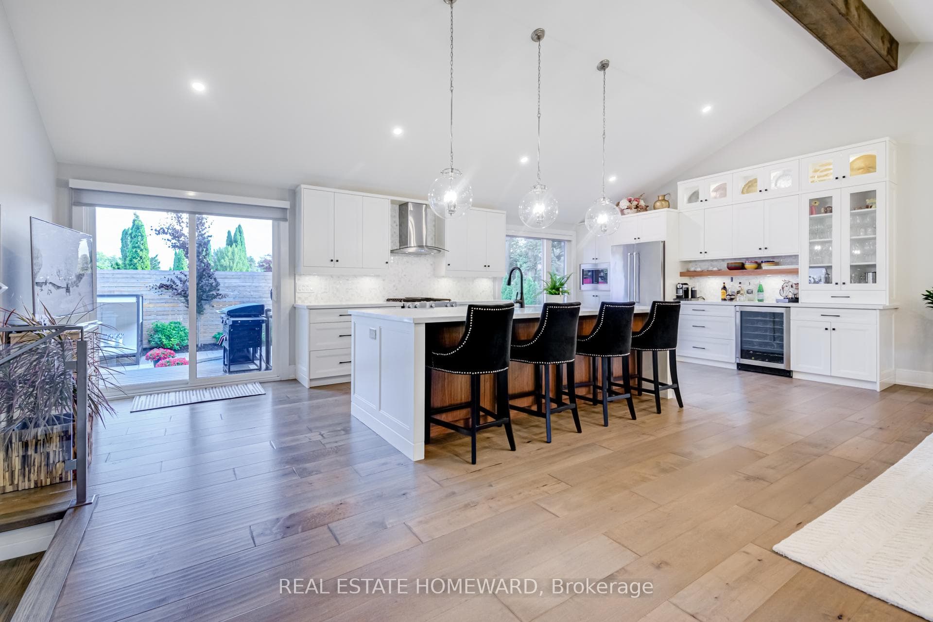 2212 Stillmeadow Road photo 5