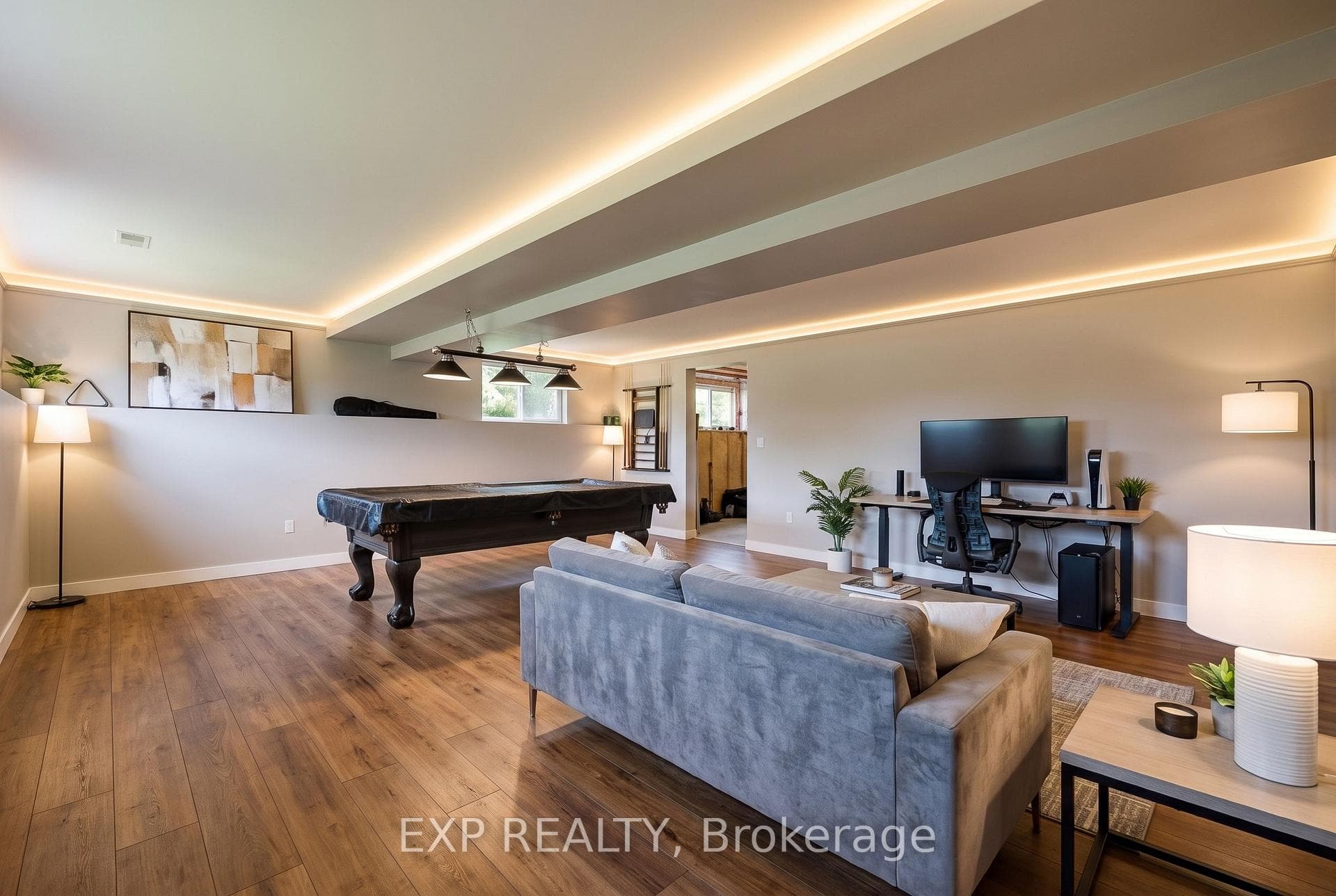 14 Regency Drive photo 28