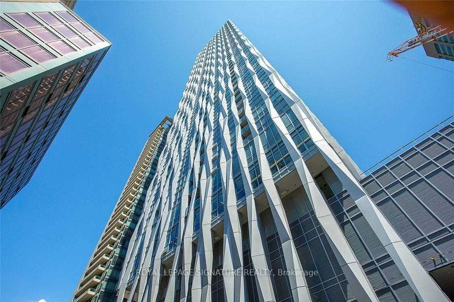 1 Yorkville Avenue Unit 2601 photo 1
