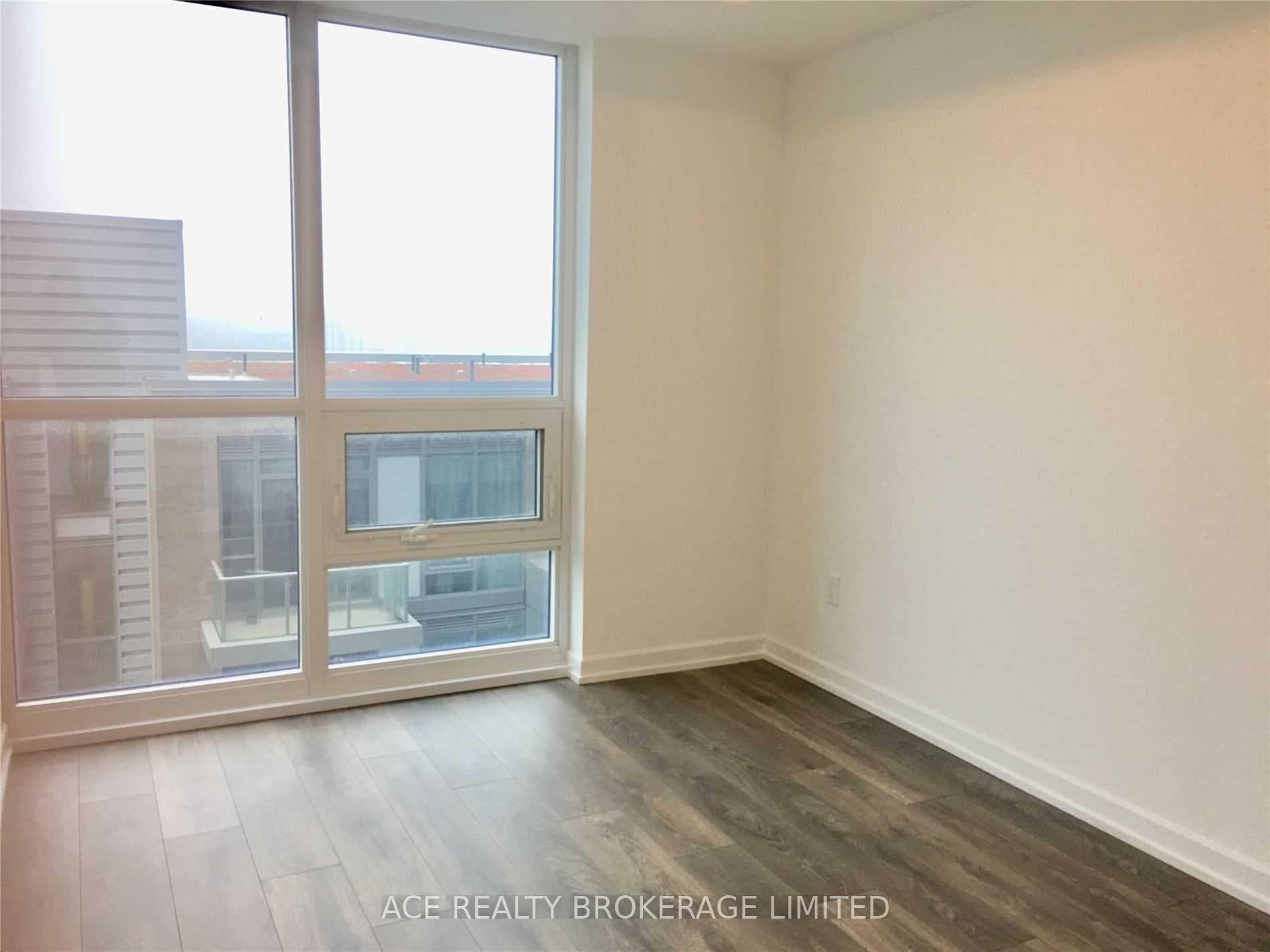 50 Forest Manor Road Unit 702 photo 4