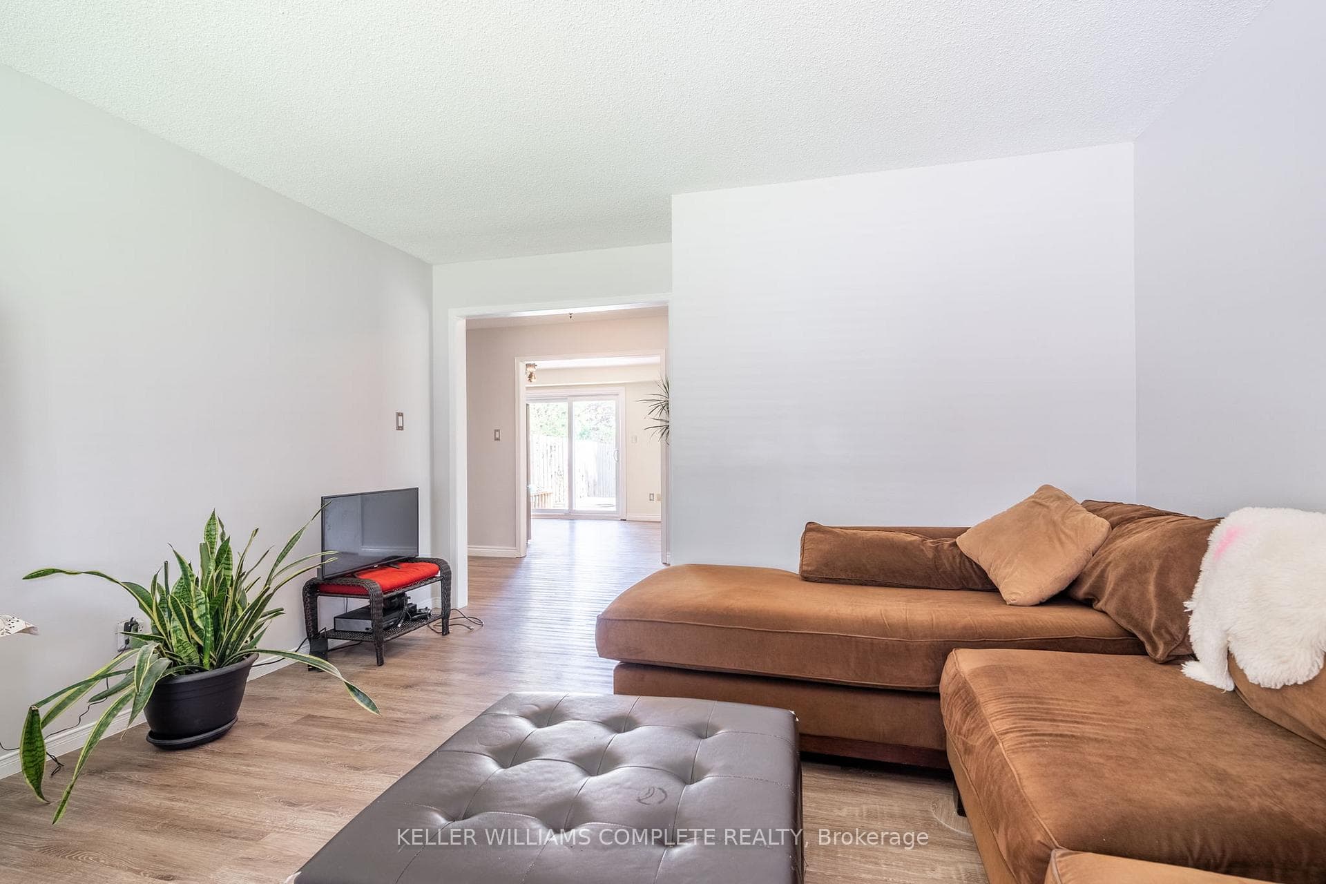 14 Hedge Lawn Drive photo 8
