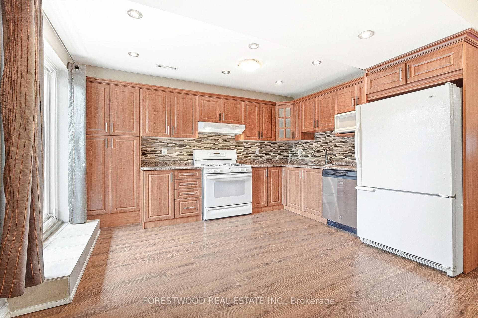 69 Surbray Grove photo 30