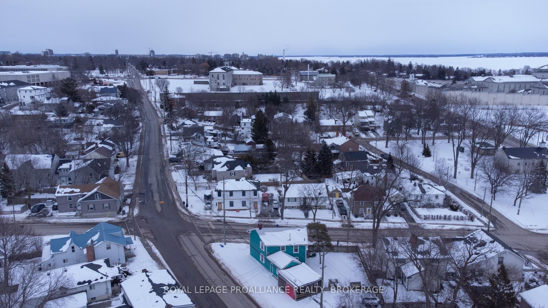 148 Yonge Street photo 46