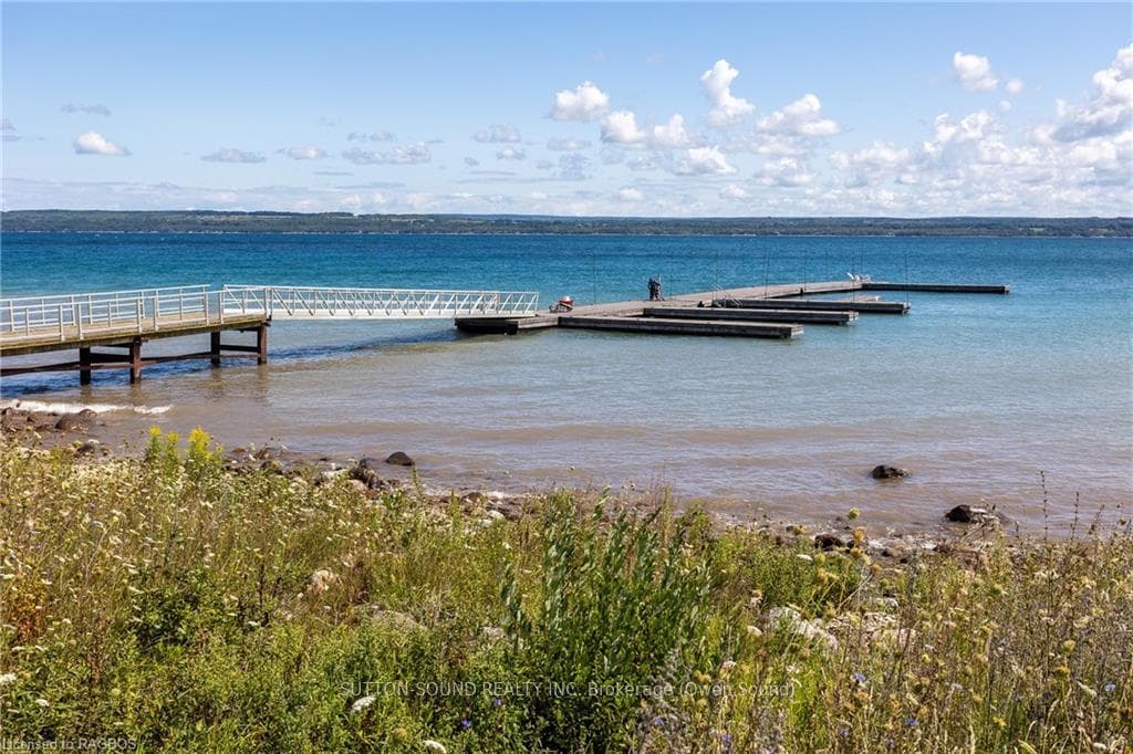 Cobble Beach Docks